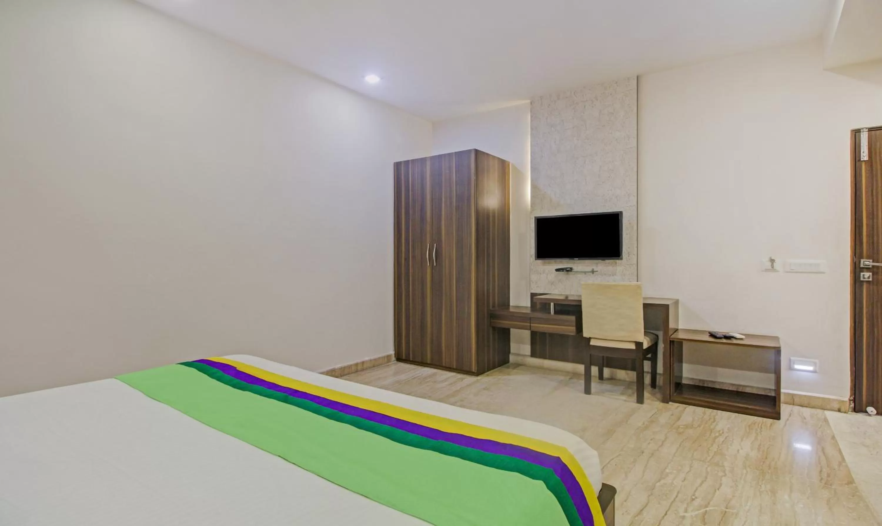 Bed in Treebo Sreema Saltlake Near City Centre Mall