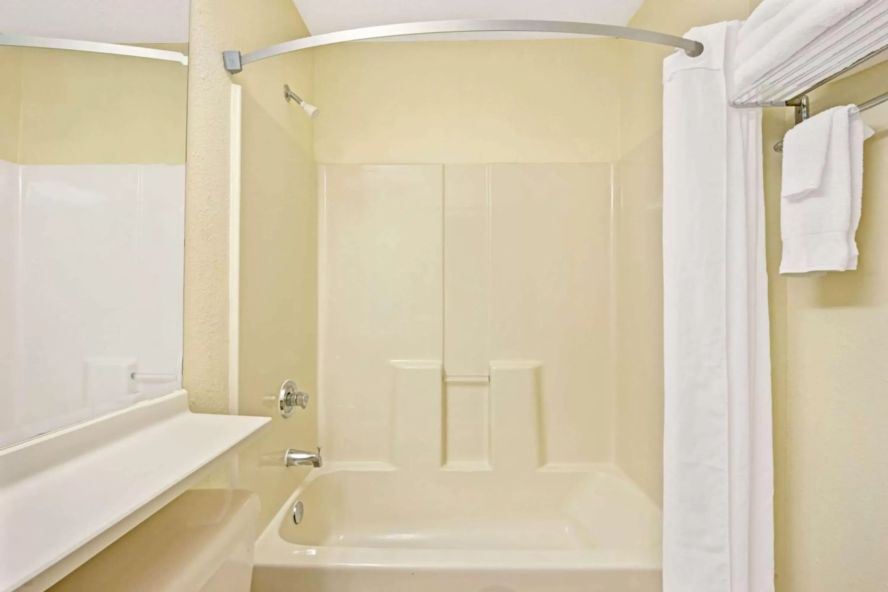 Bathroom in Microtel Inn and Suites by Wyndham - Cordova