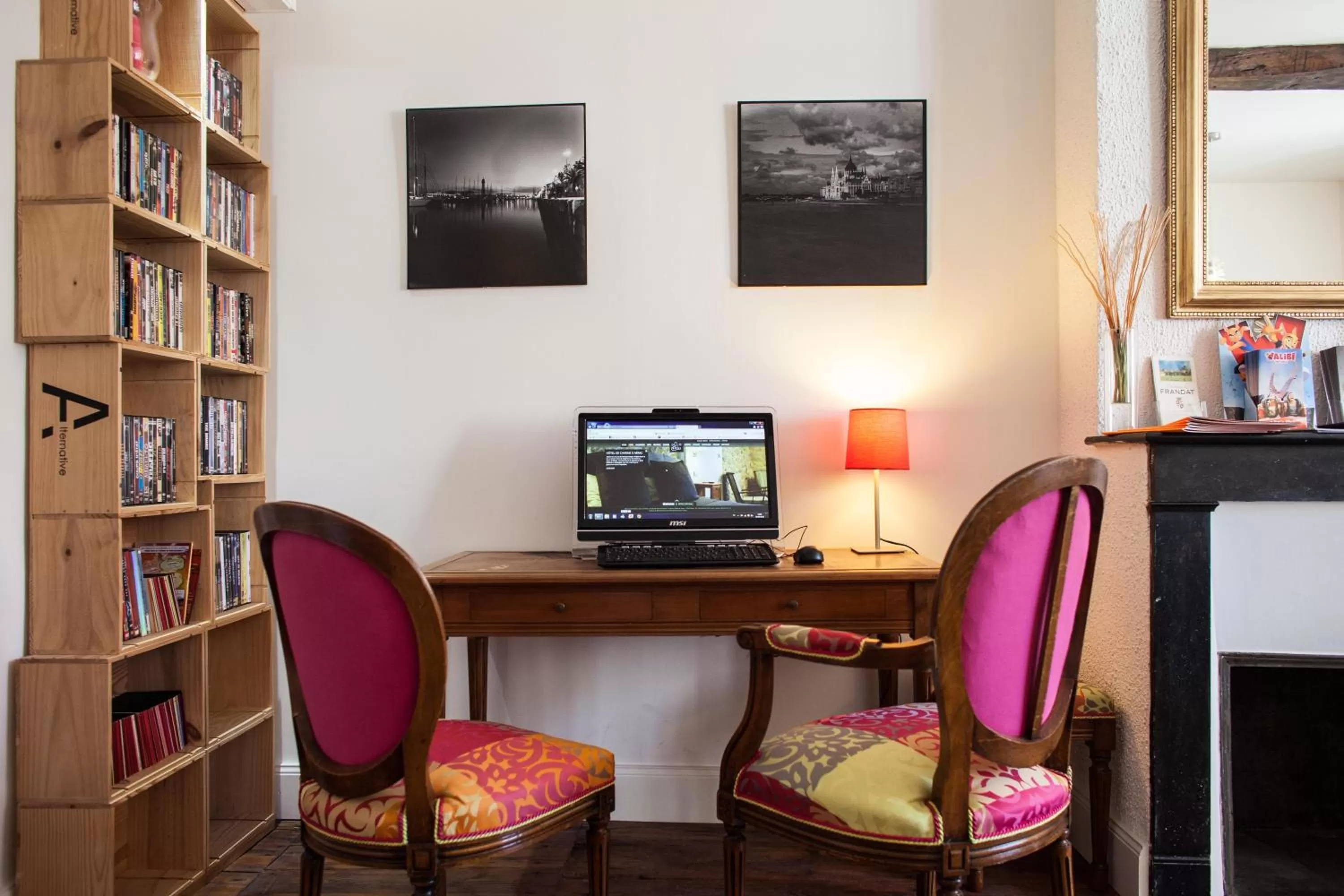 Living room in Hôtel Henri IV