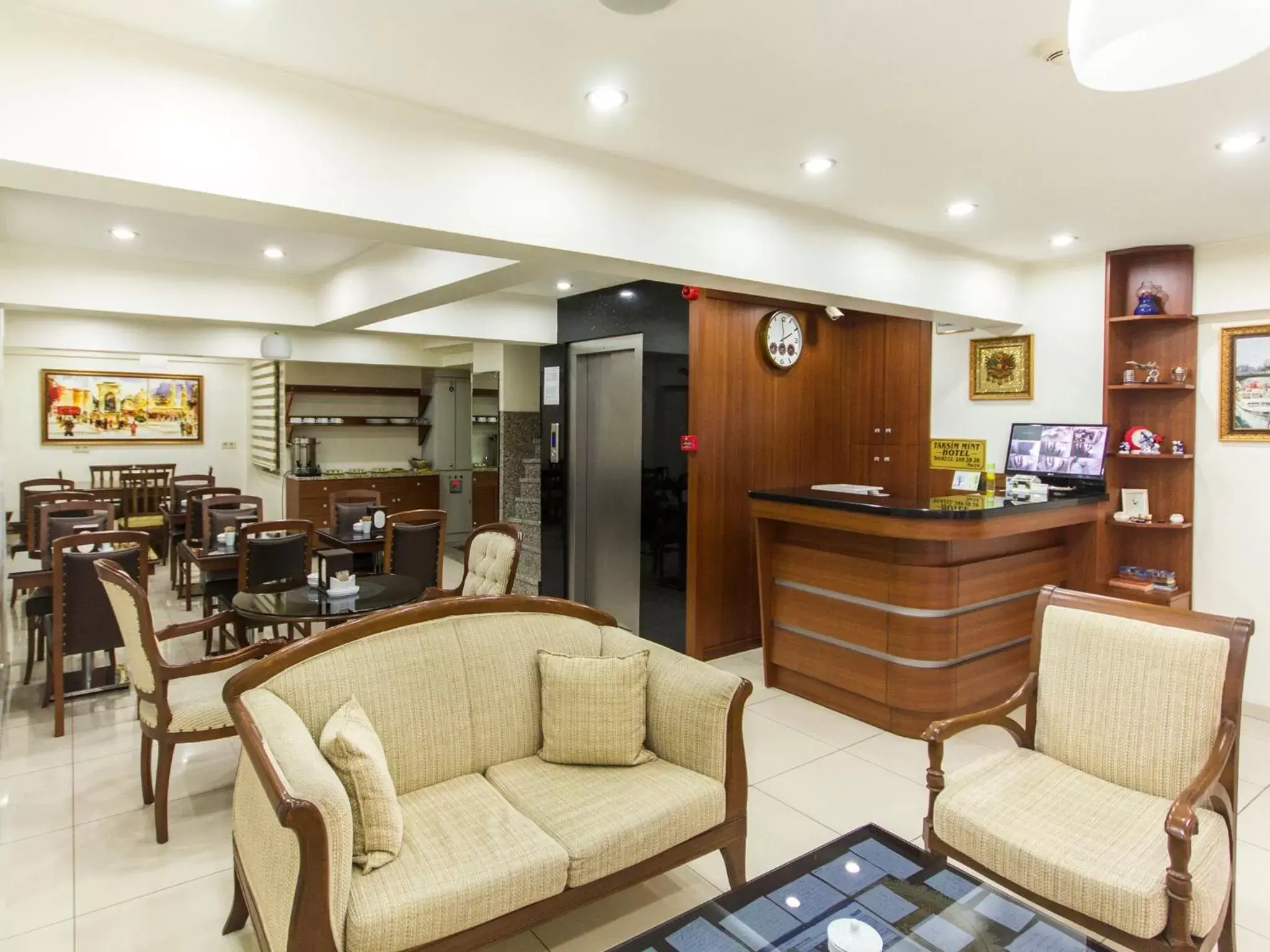 Lobby or reception, Lobby/Reception in Mint Residence Taksim