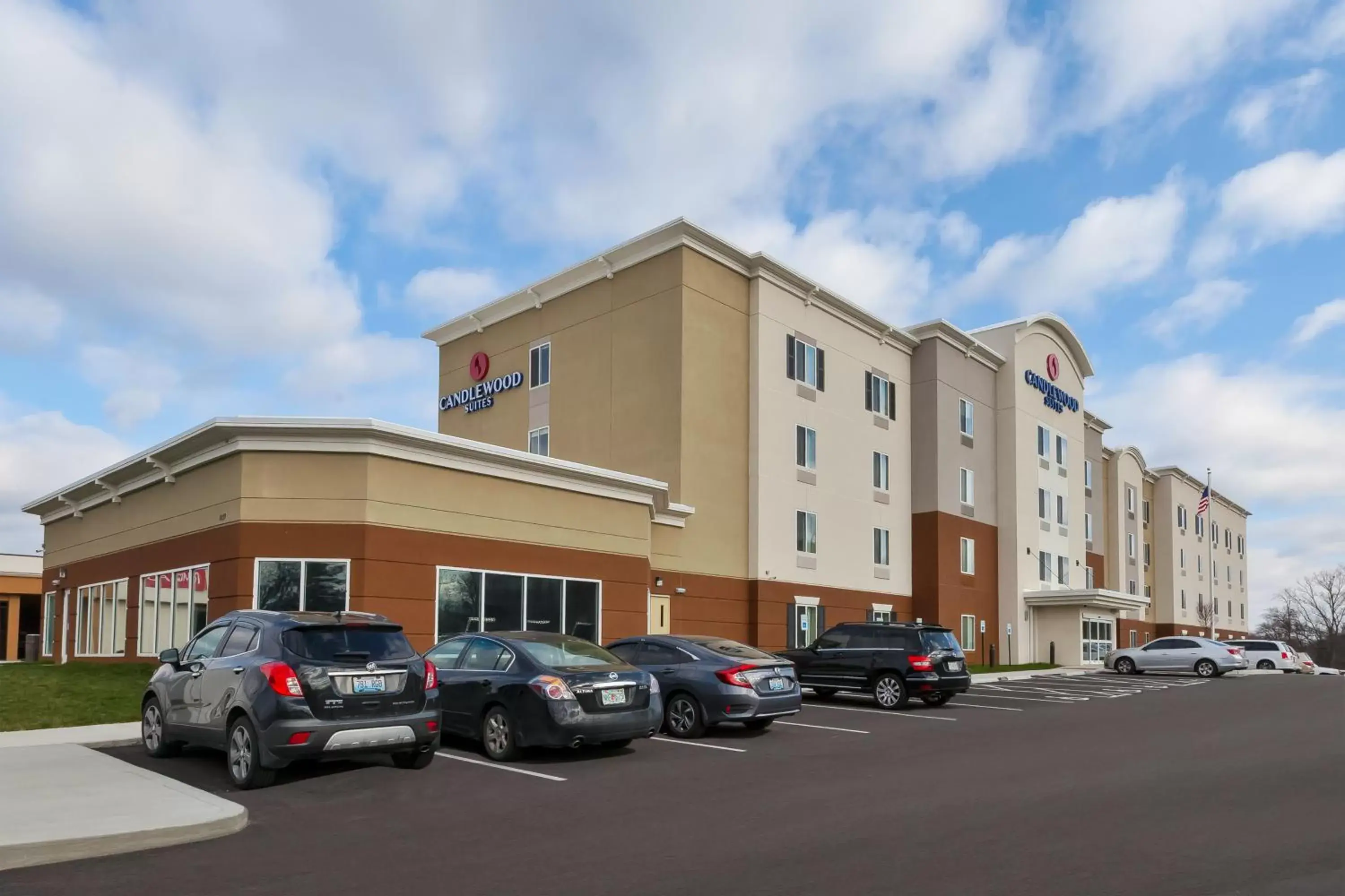 Property Building in Candlewood Suites Louisville - NE Downtown Area, an IHG Hotel