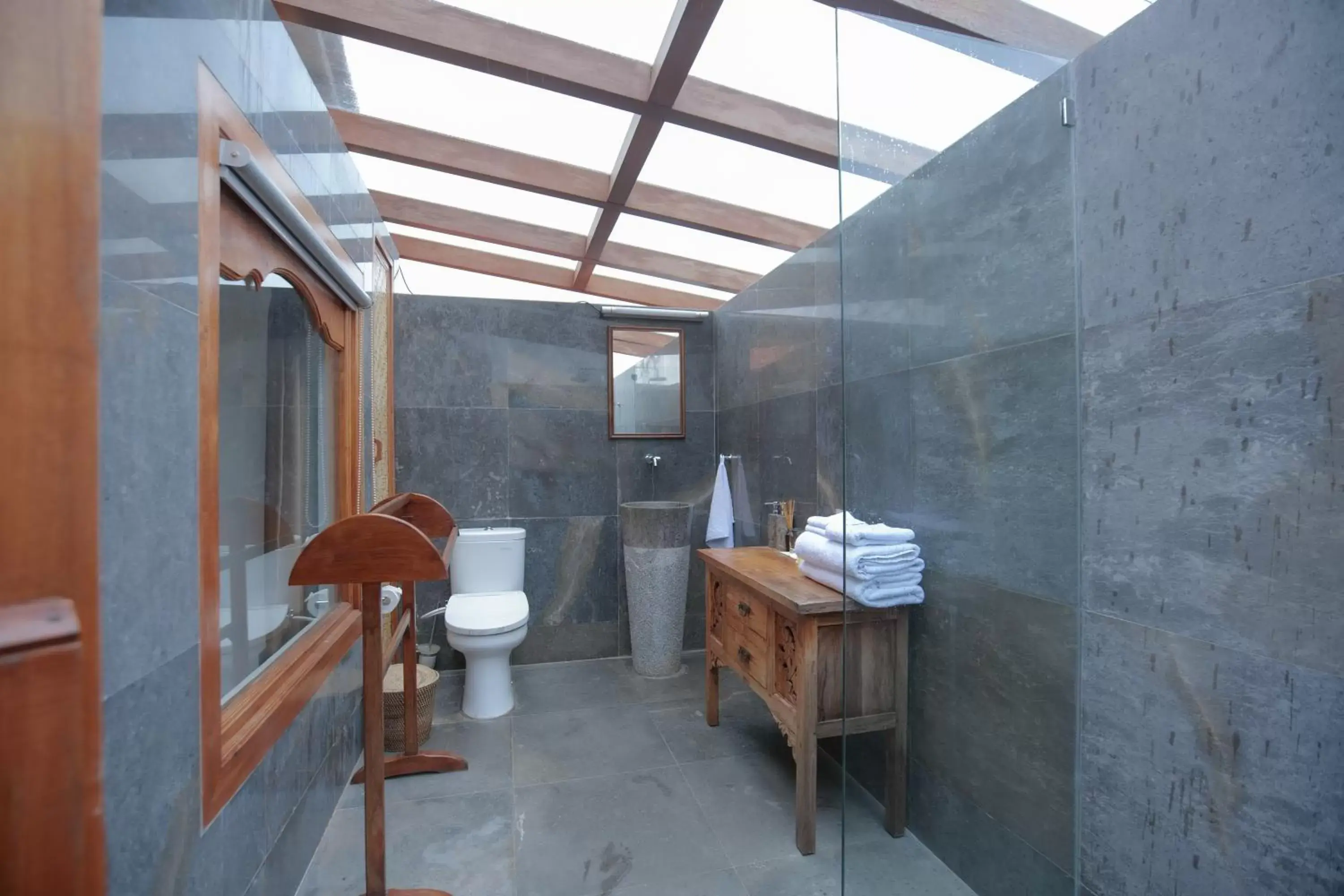 Shower, Bathroom in Gayatri