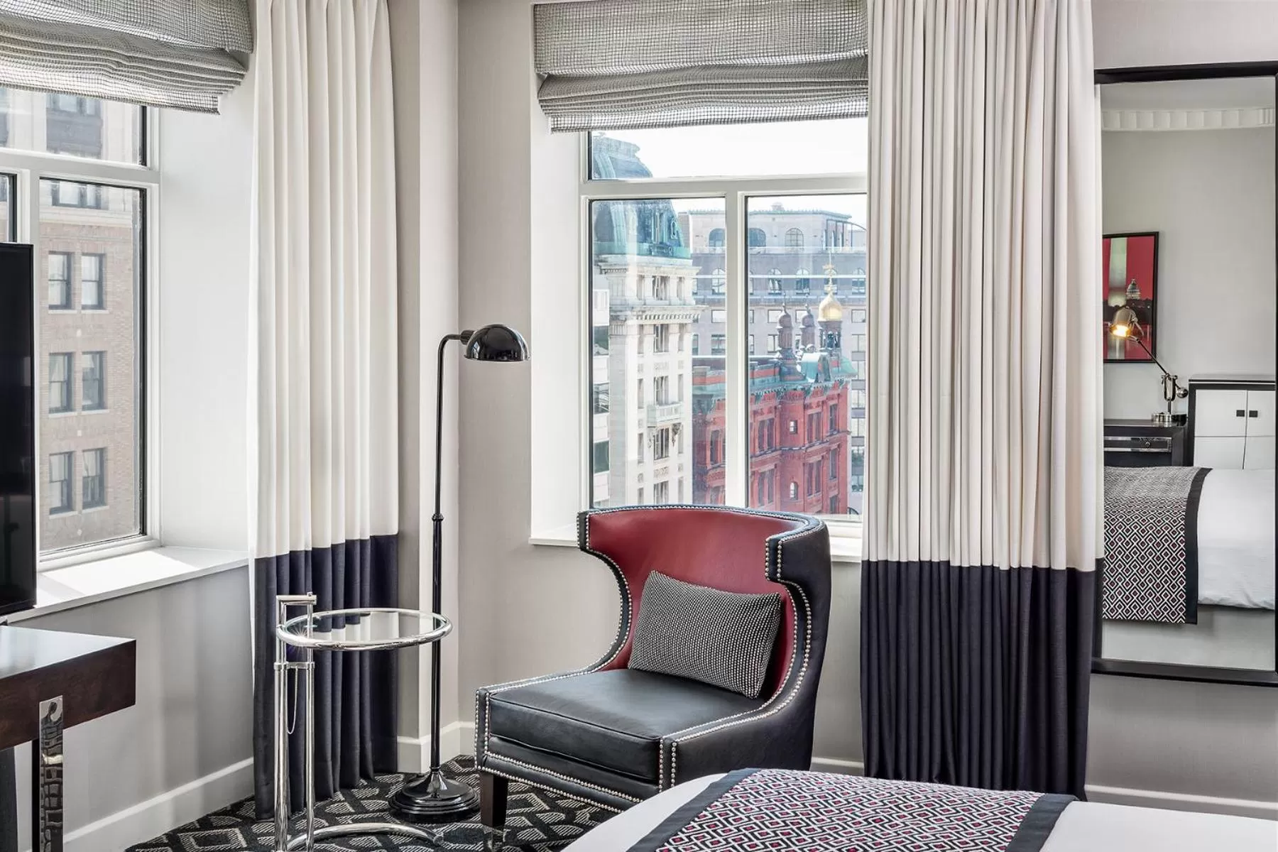 City view, Bed in Sofitel Lafayette Square Washington DC