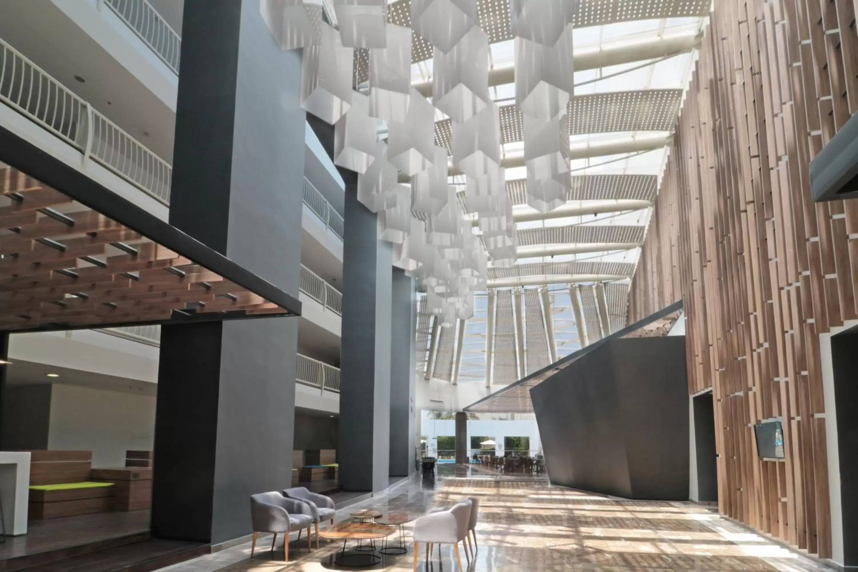 Lobby or reception in Holiday Inn Express San Luis Potosí by IHG Lobby or reception in Holiday Inn Express San Luis Potosí by IHG