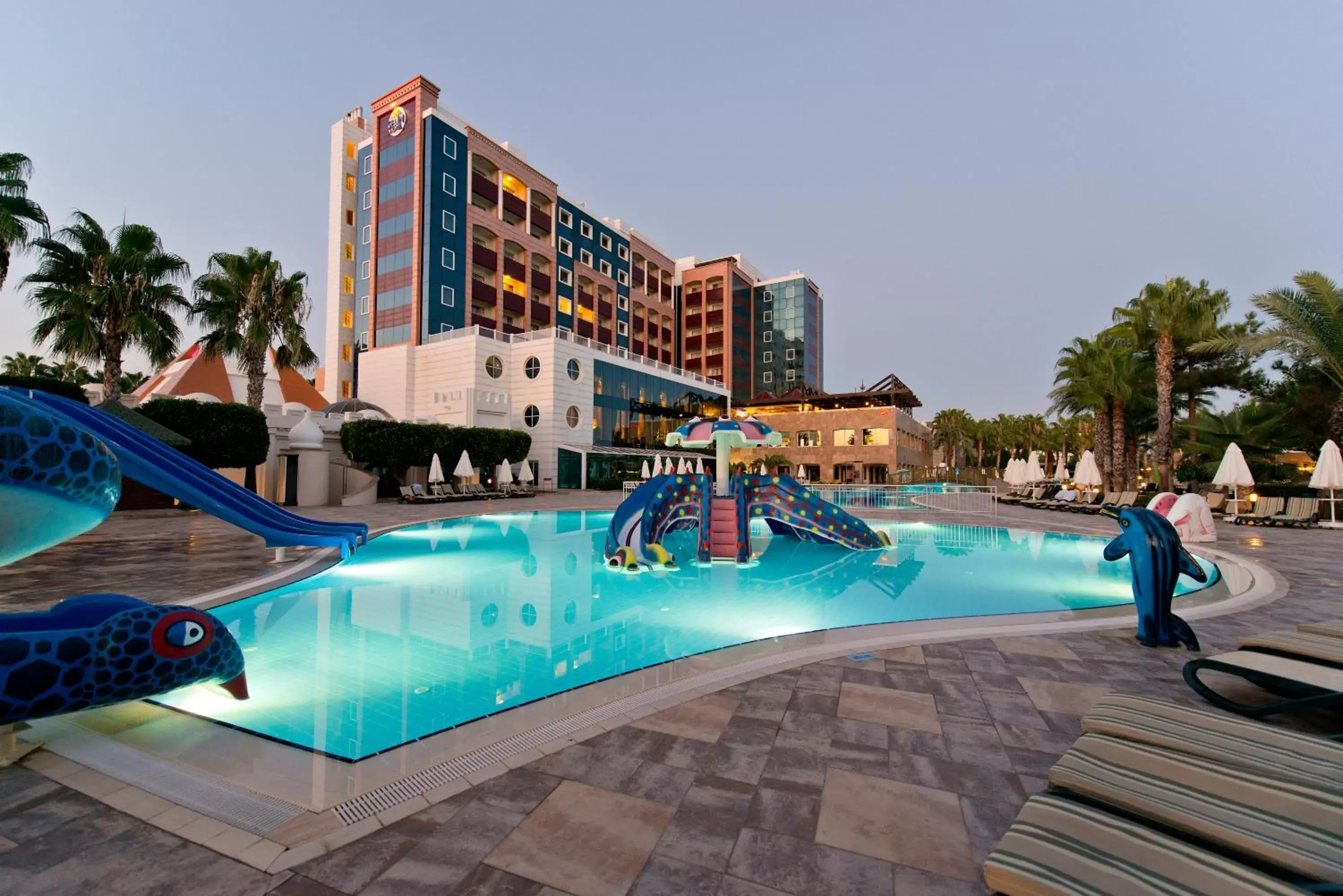 Property building, Swimming Pool in Sentido Kamelya Selin Luxury Resort & SPA - Ultra All Inclusive