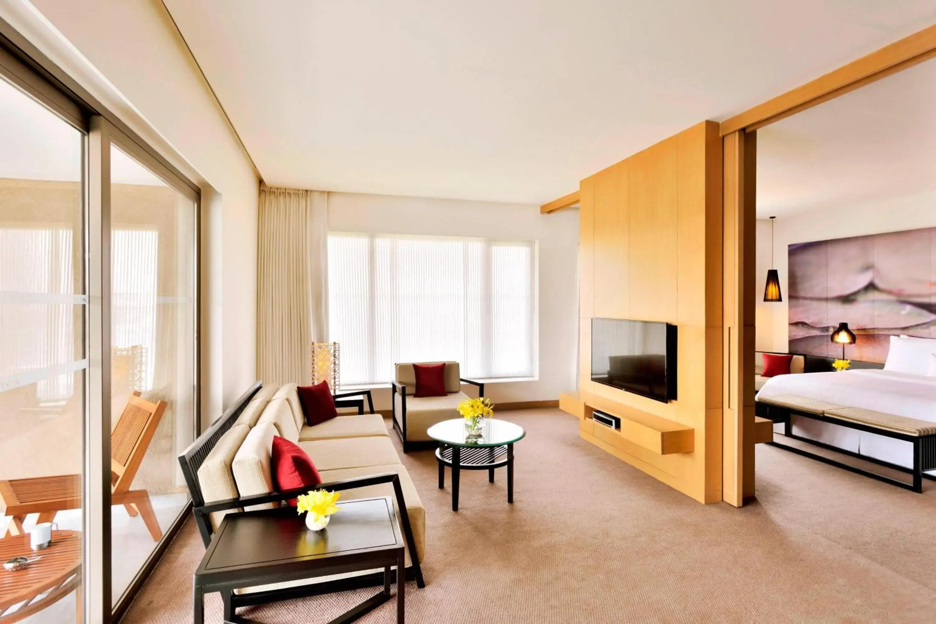 Bedroom, Seating Area in The Westin Hyderabad Mindspace