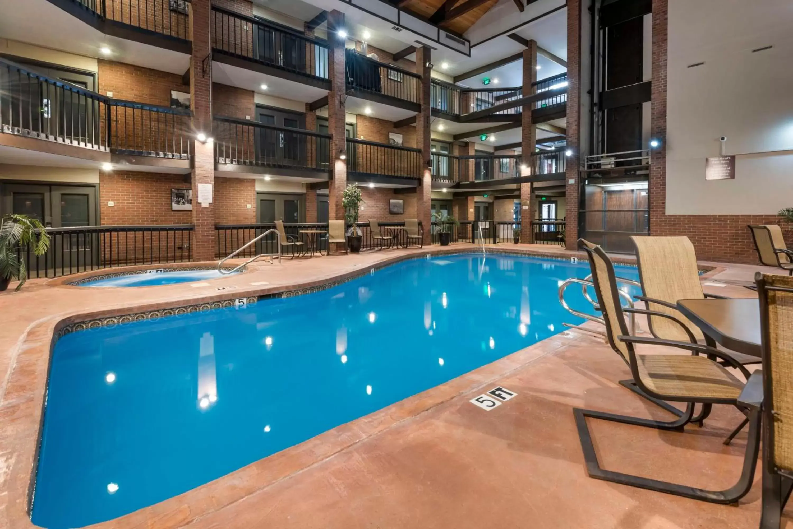 Pool view in Best Western Plus Rio Grande Inn Pool view in Best Western Plus Rio Grande Inn