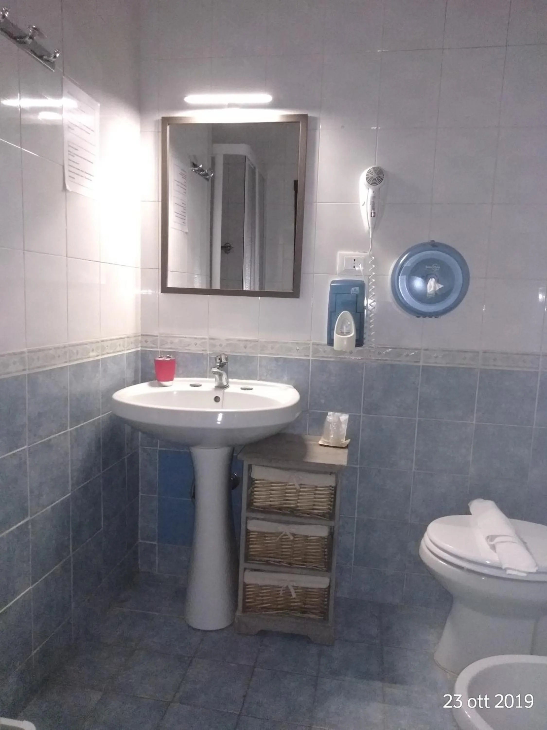 Shower in Hotel Virgilio