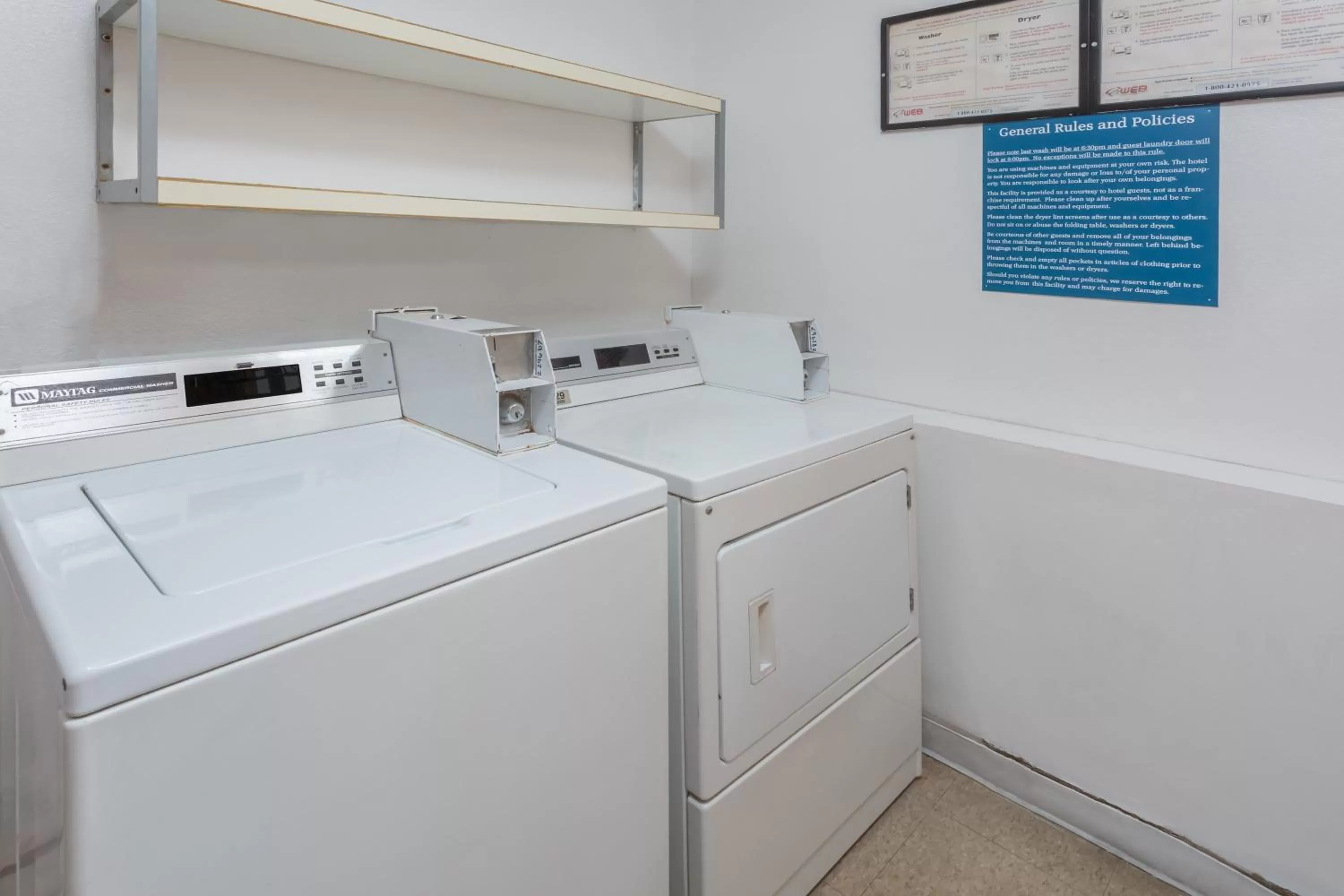 Area and facilities, Bathroom in Econo Lodge