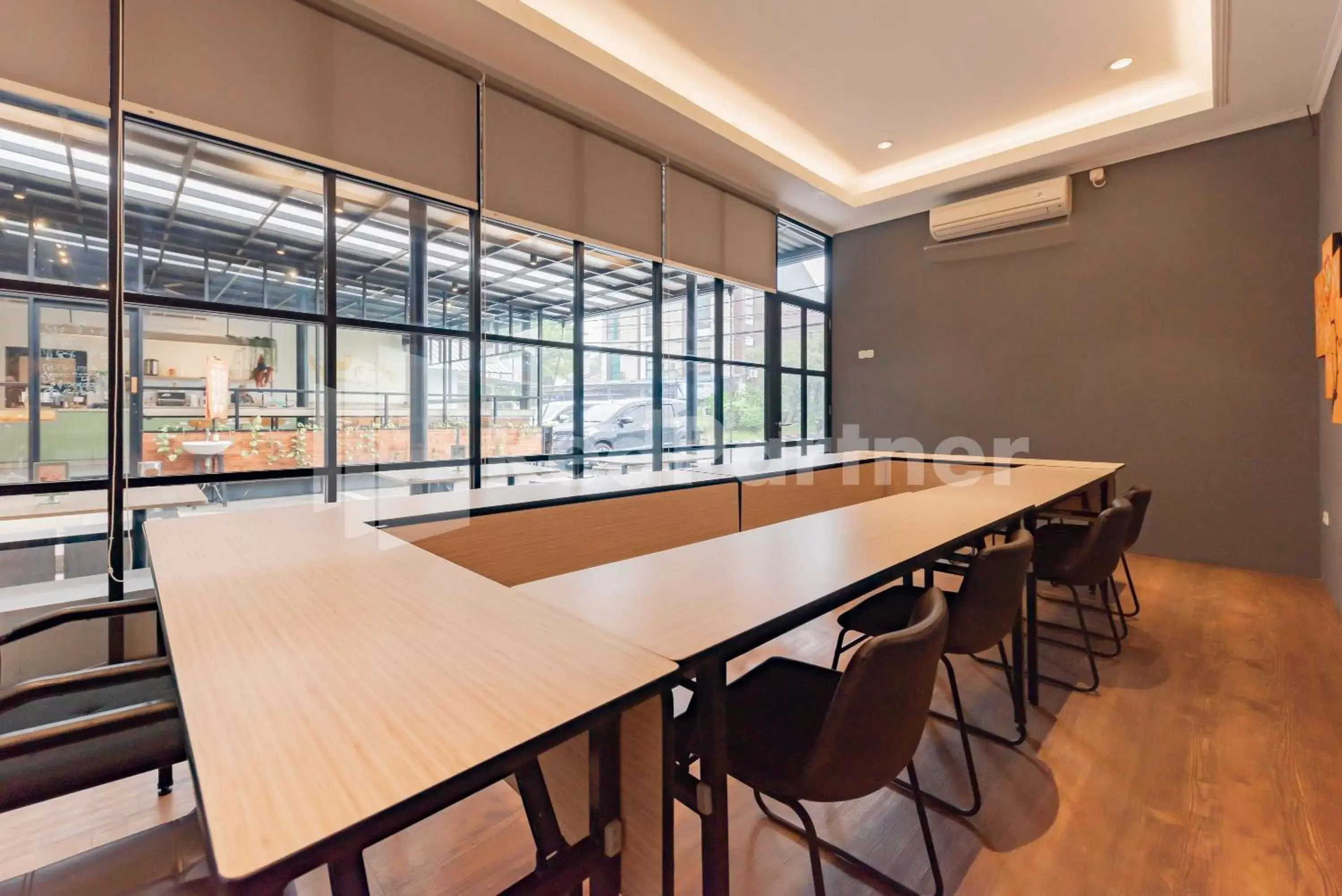 Meeting/conference room in Hotel Alqueby RedPartner