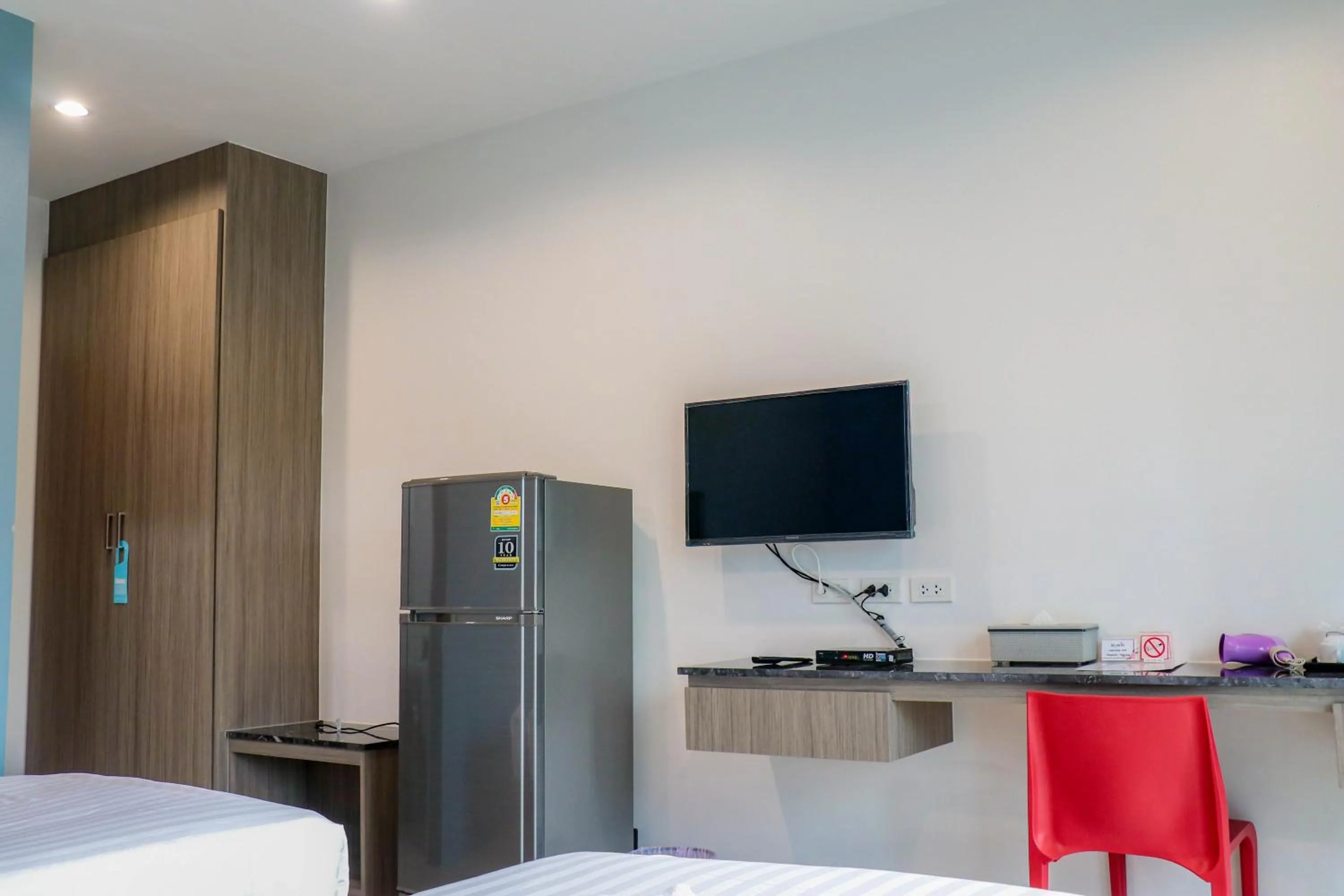 Bed in S2 Airport Residence