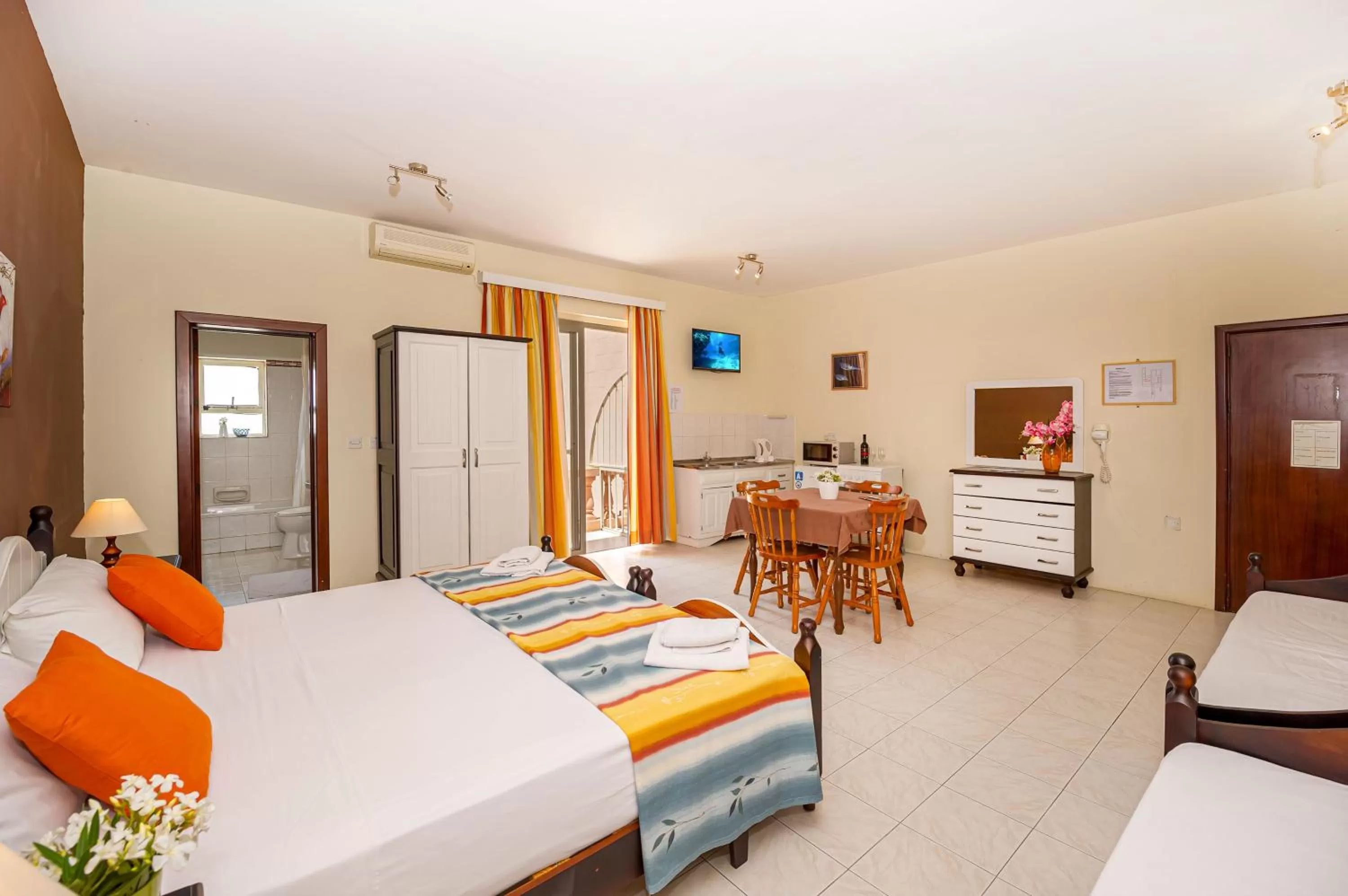 Bed in Mariblu Hotel