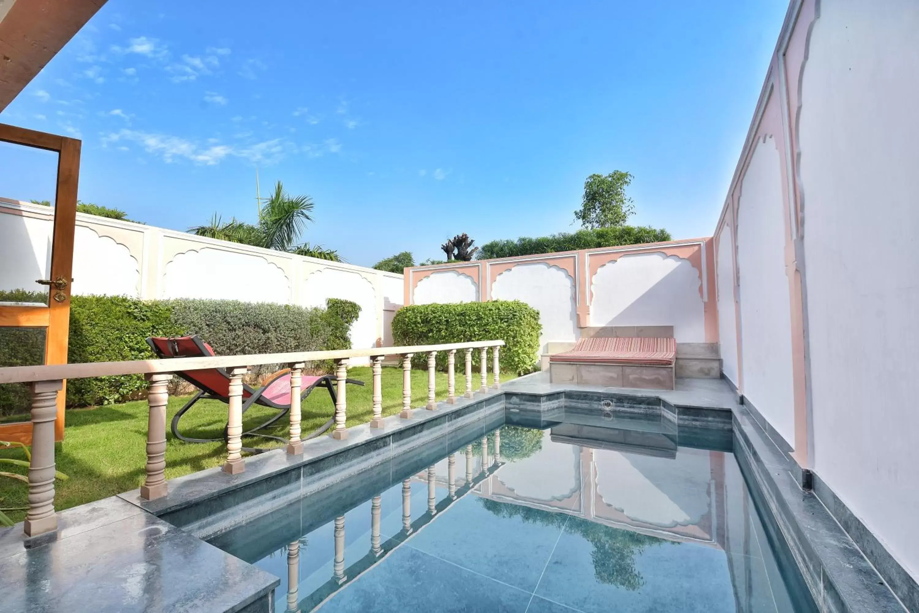 Swimming Pool in Buena Vista Luxury Garden Spa Resort