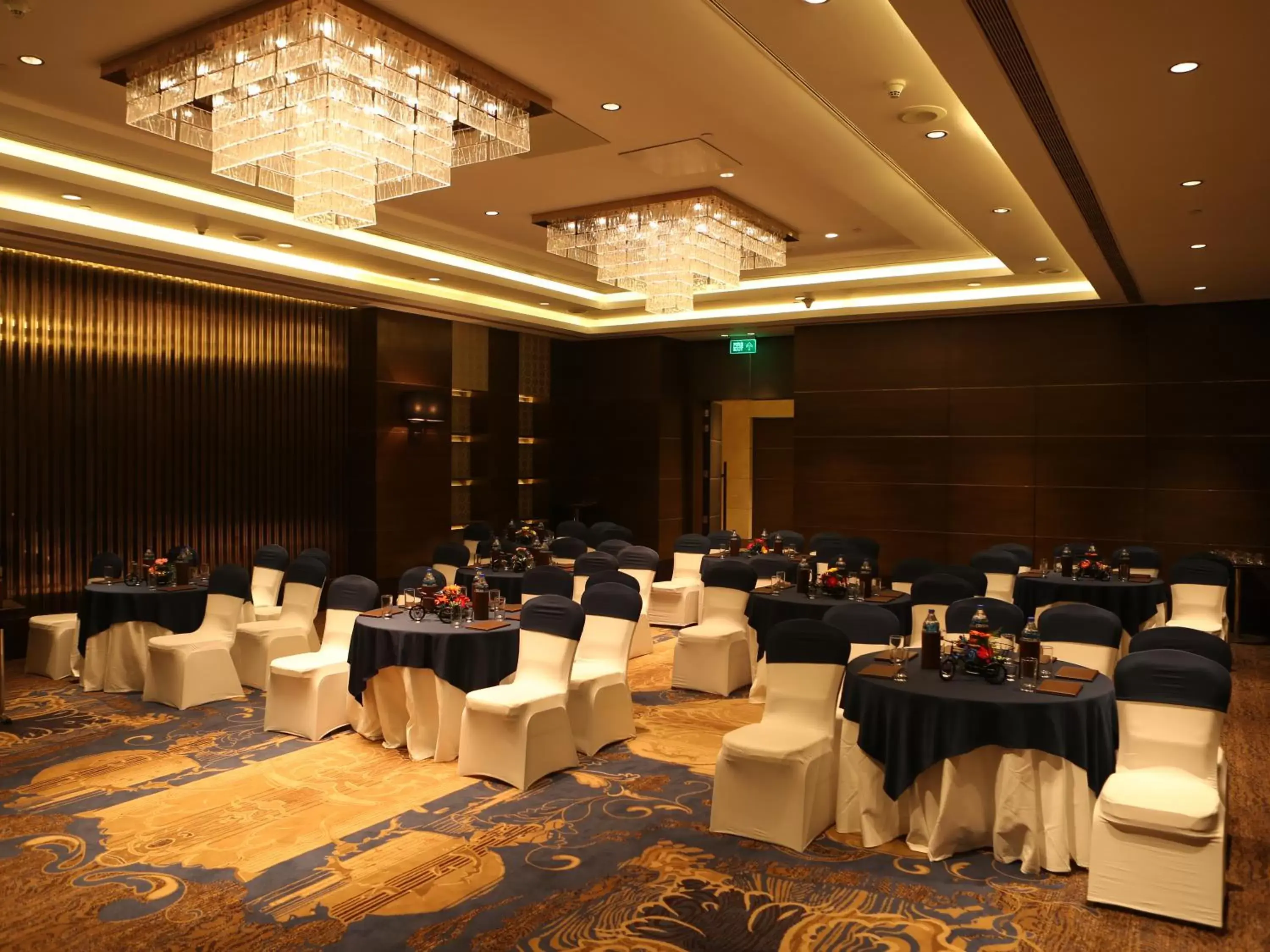 Banquet/Function facilities, Banquet Facilities in Pride Plaza Hotel, Aerocity New Delhi