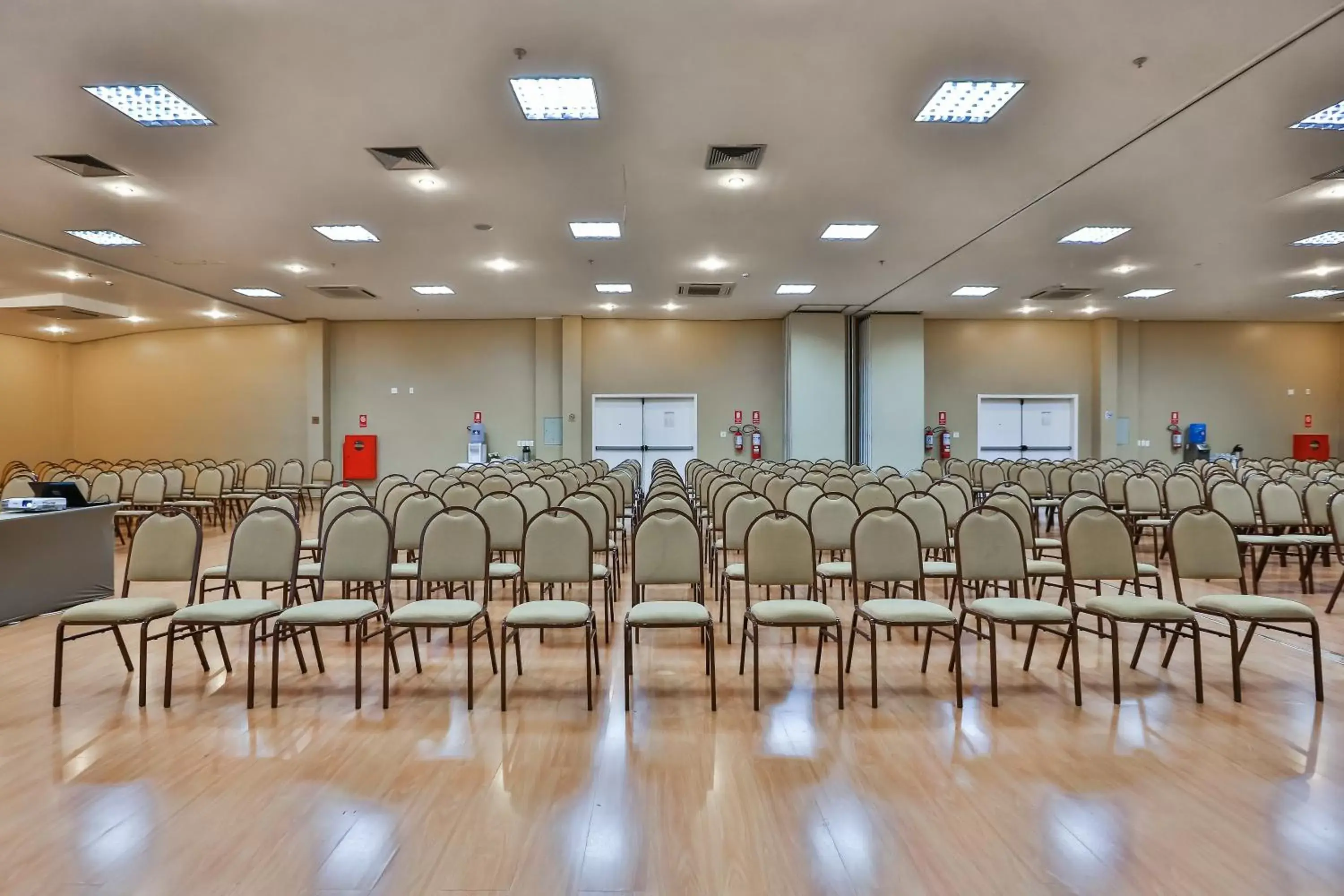 Business facilities in Quality Hotel Manaus