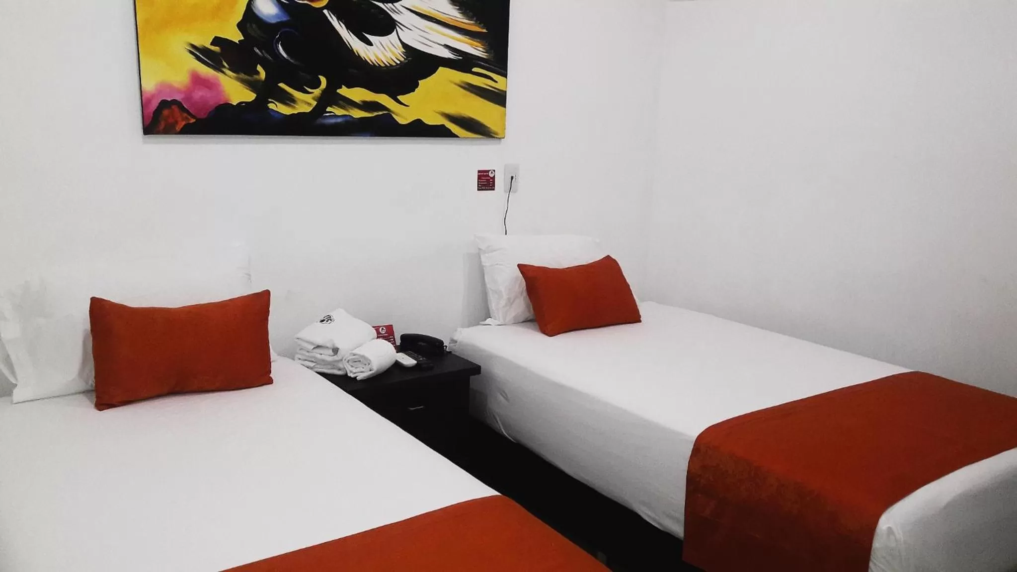 Bedroom, Bed in Hotel Cafe Plaza