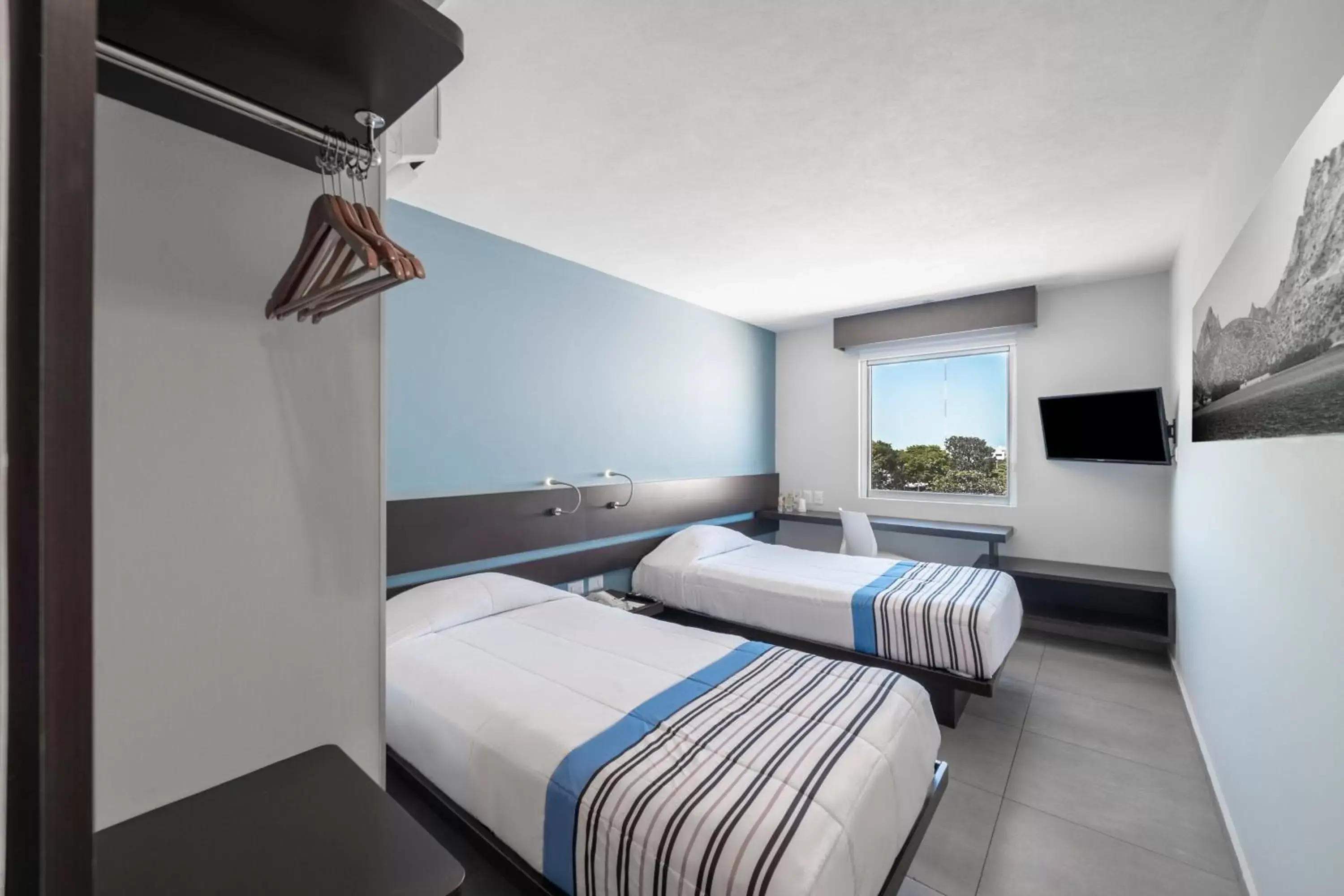 Photo of the whole room, Bed in City Express Junior by Marriott Ciudad del Carmen