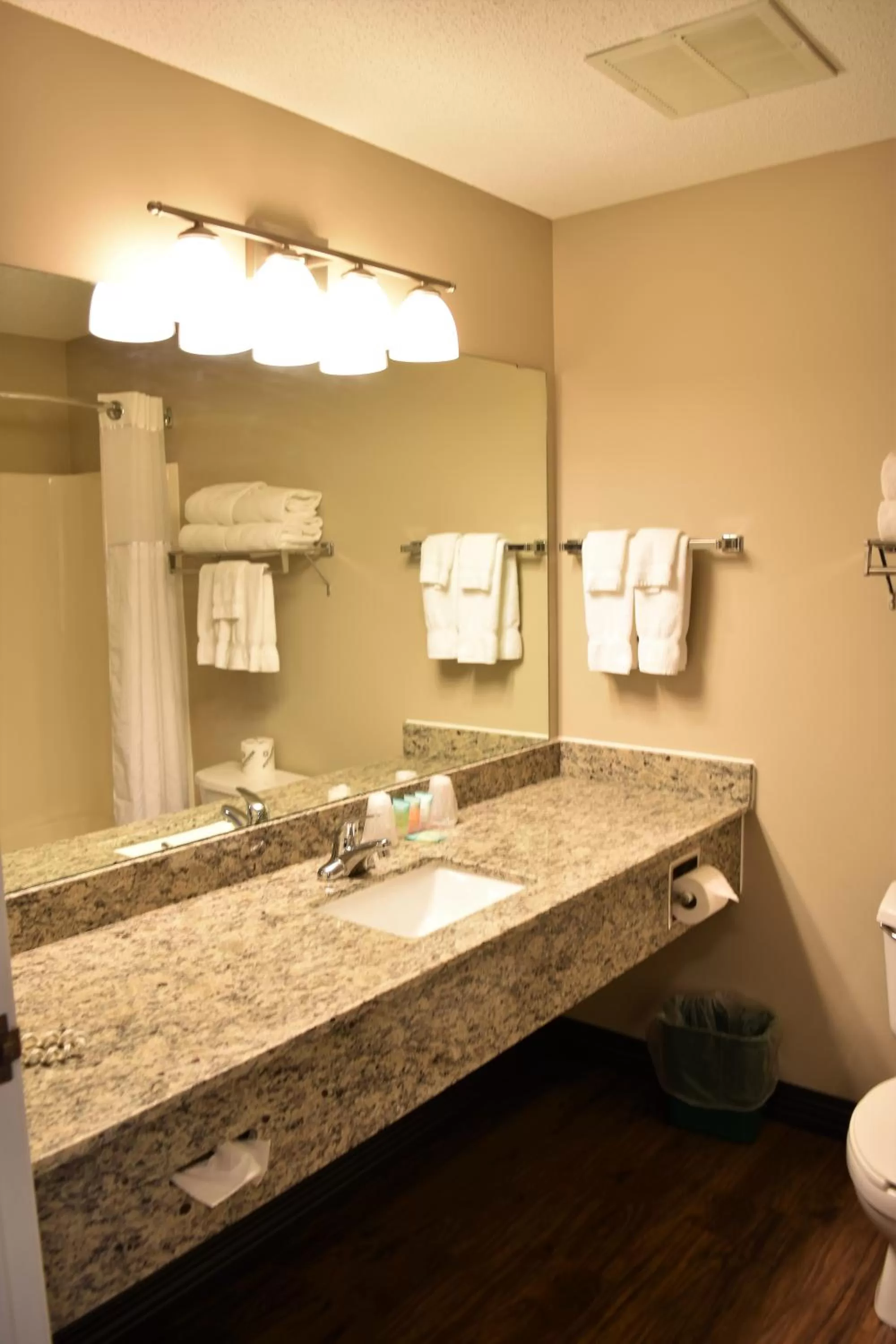 Country Inn River Falls