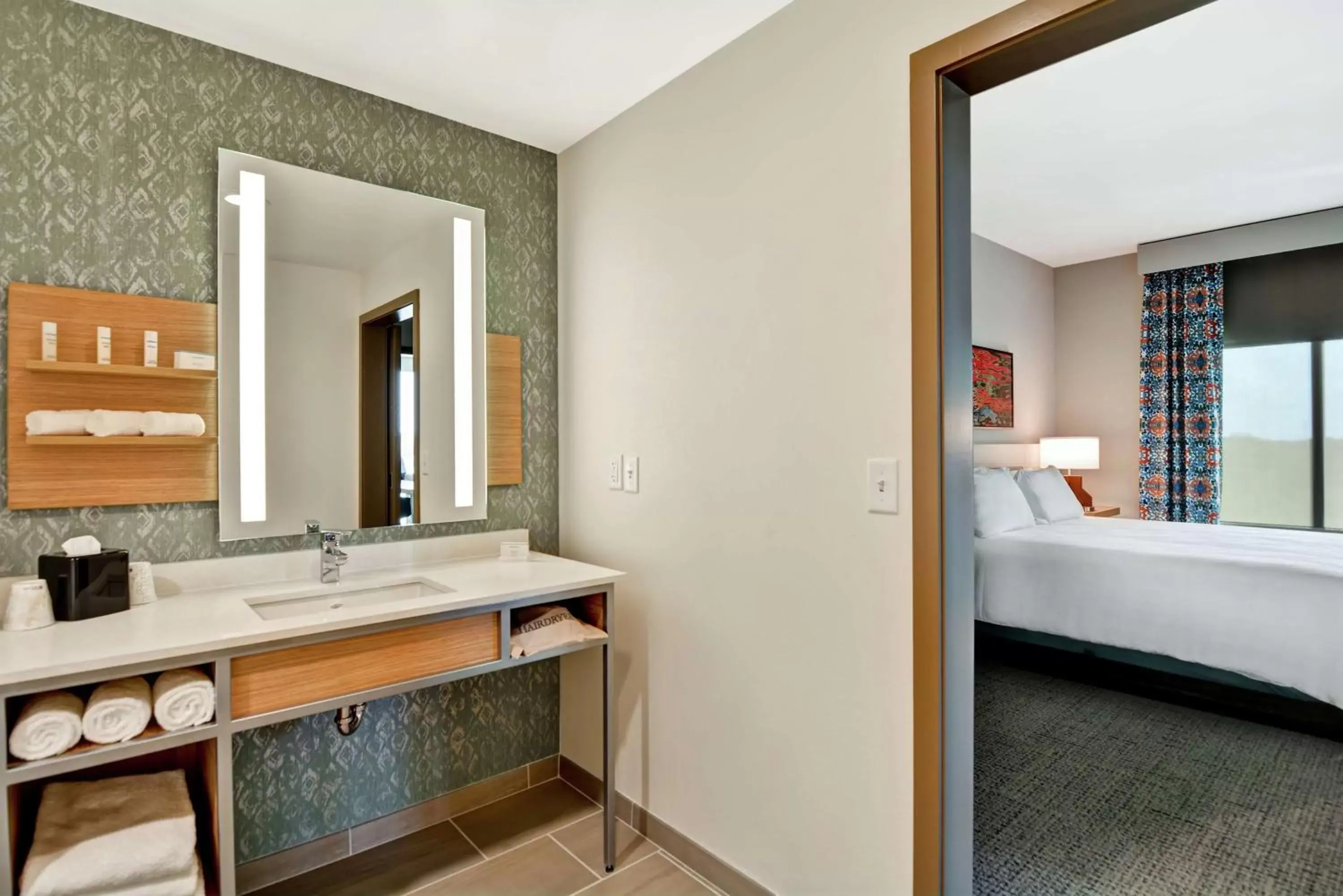 Bed, Bathroom in Hilton Garden Inn Biloxi