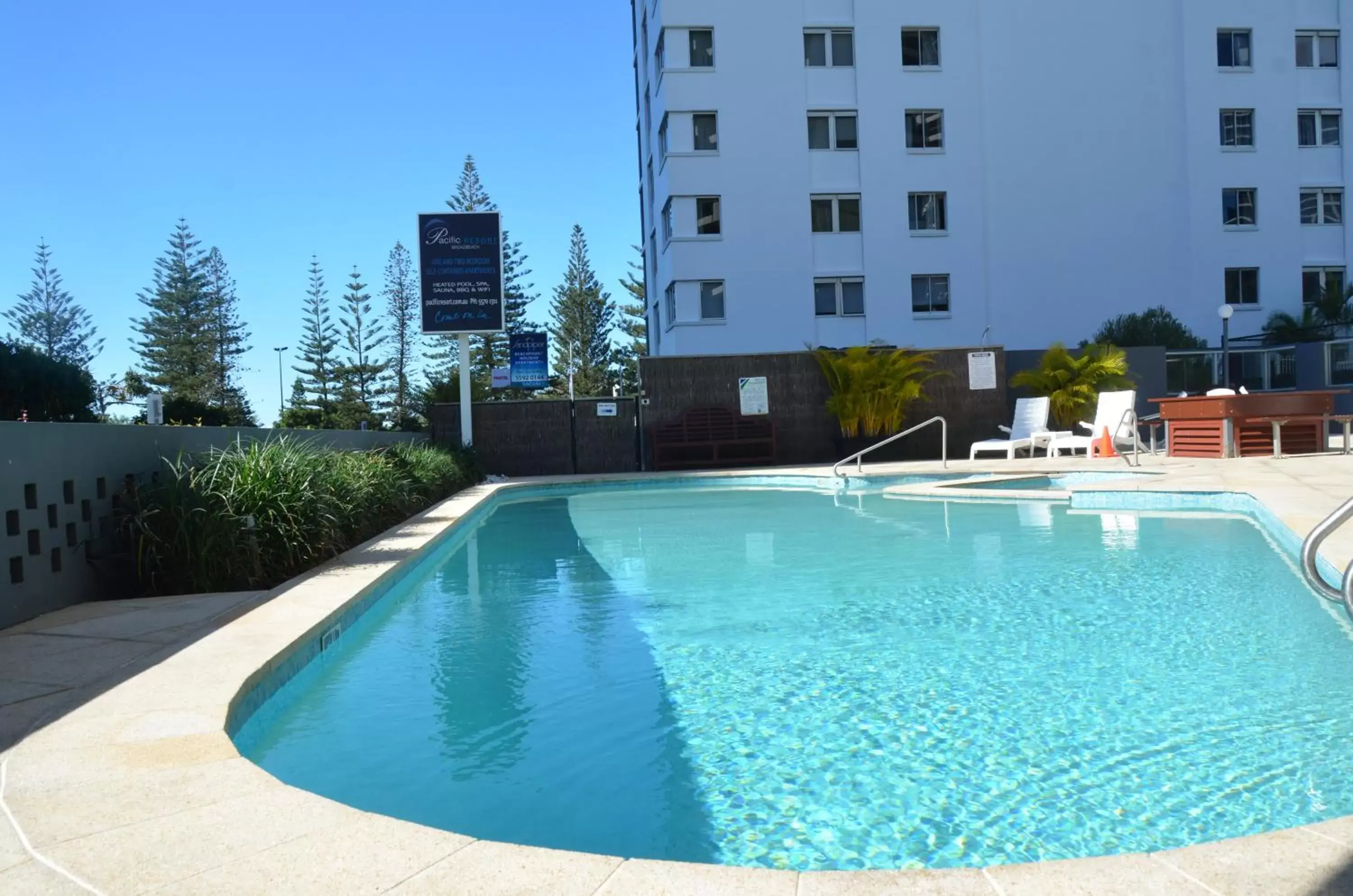 Property building, Swimming Pool in Broadbeach Pacific Resort