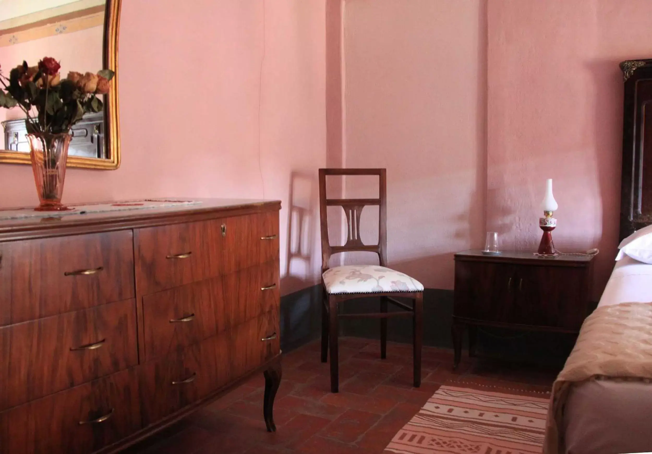 Bedroom, Seating Area in antica casa "le rondini"