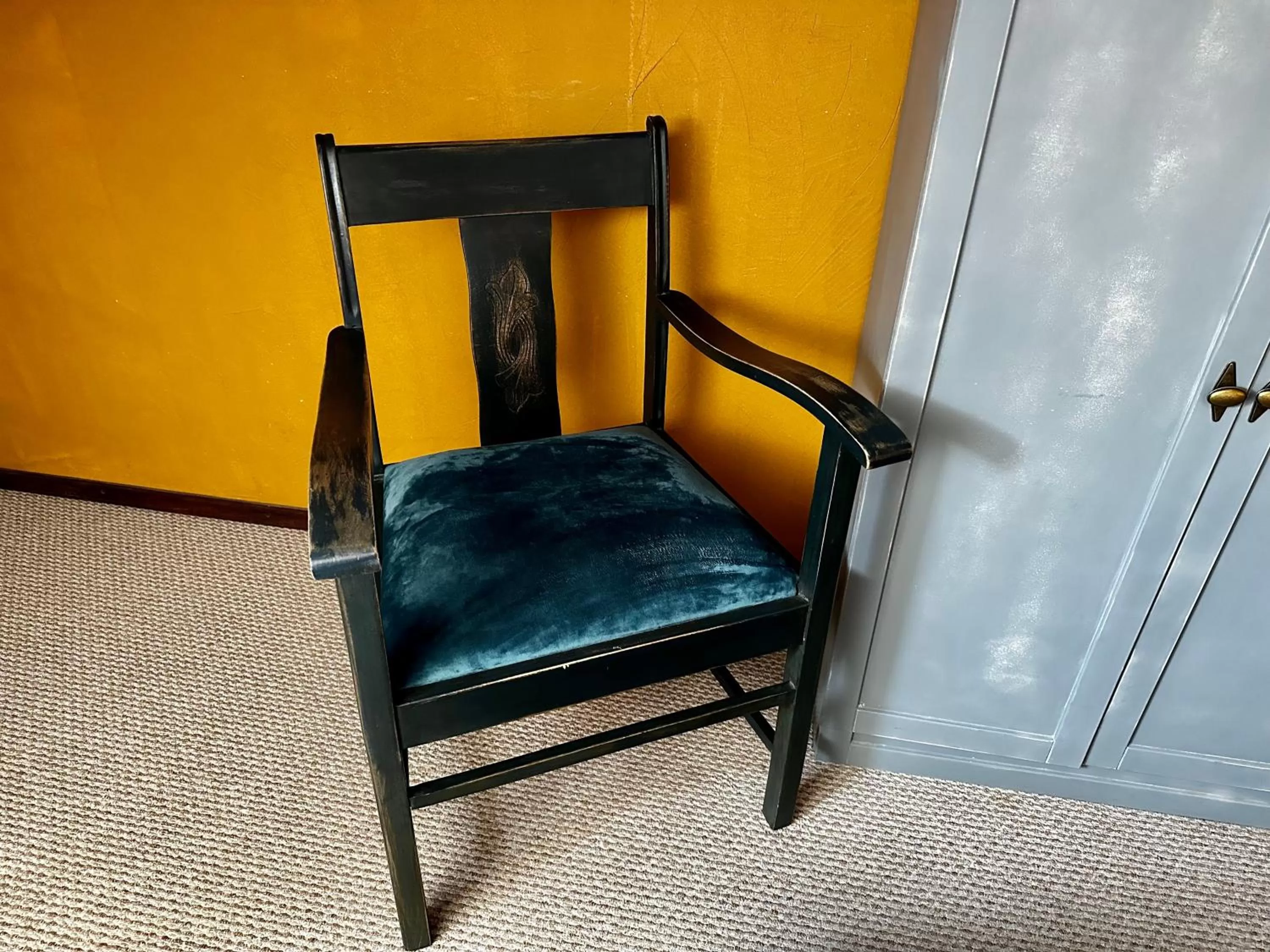 Seating area in Kindli Boutique Hotel