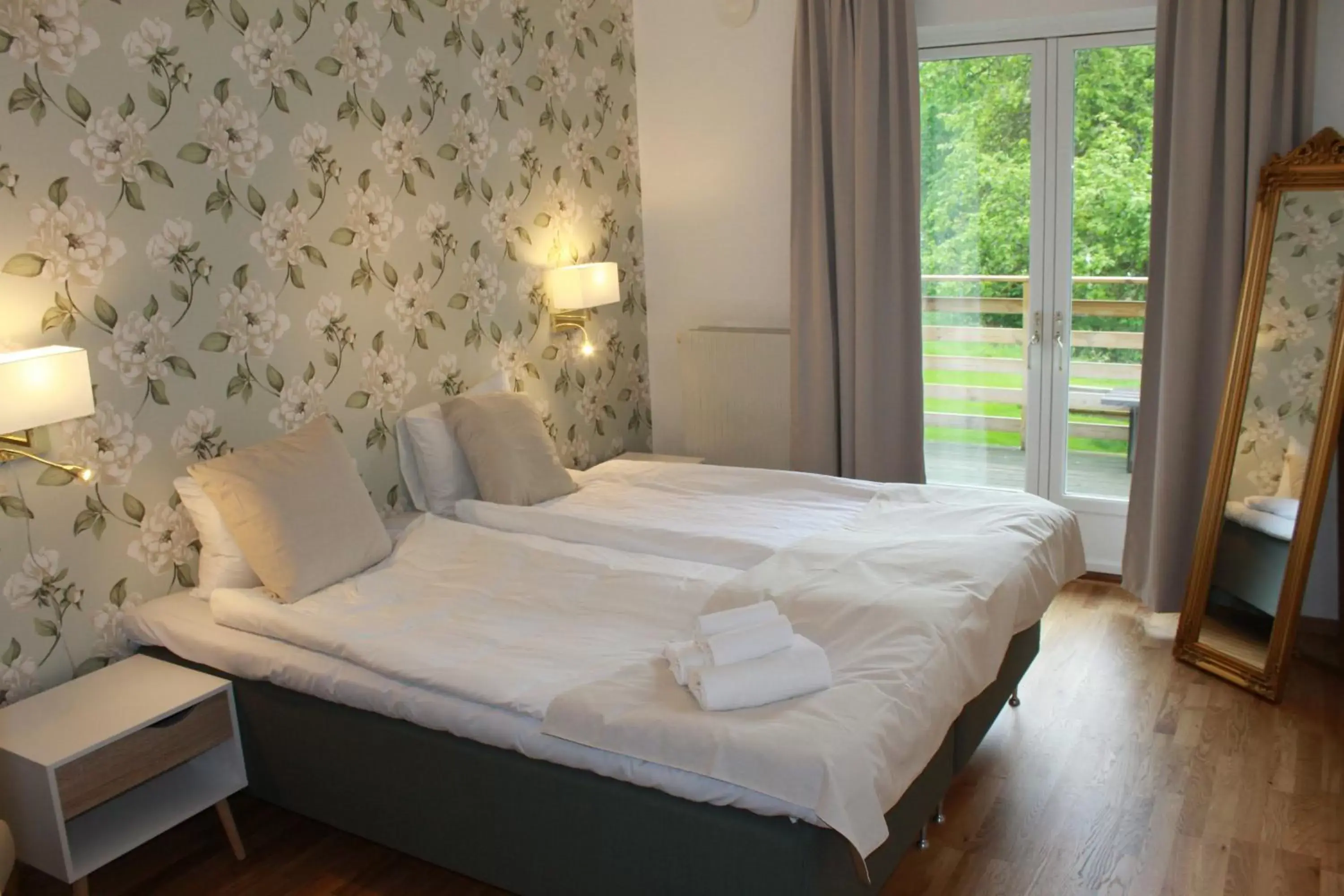 Double Room in Hensbacka Hotell Double Room in Hensbacka Hotell