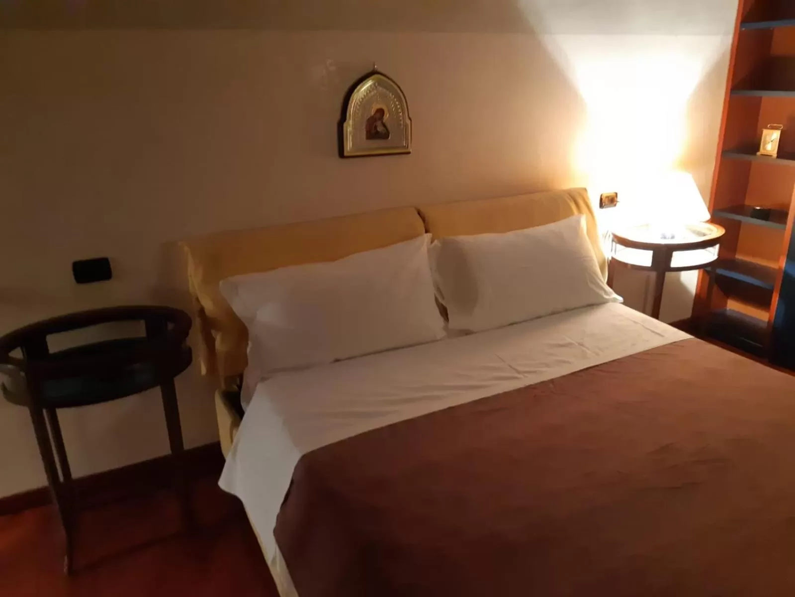 Bed in Gran Suite Piazza Maggiore - T&T communications