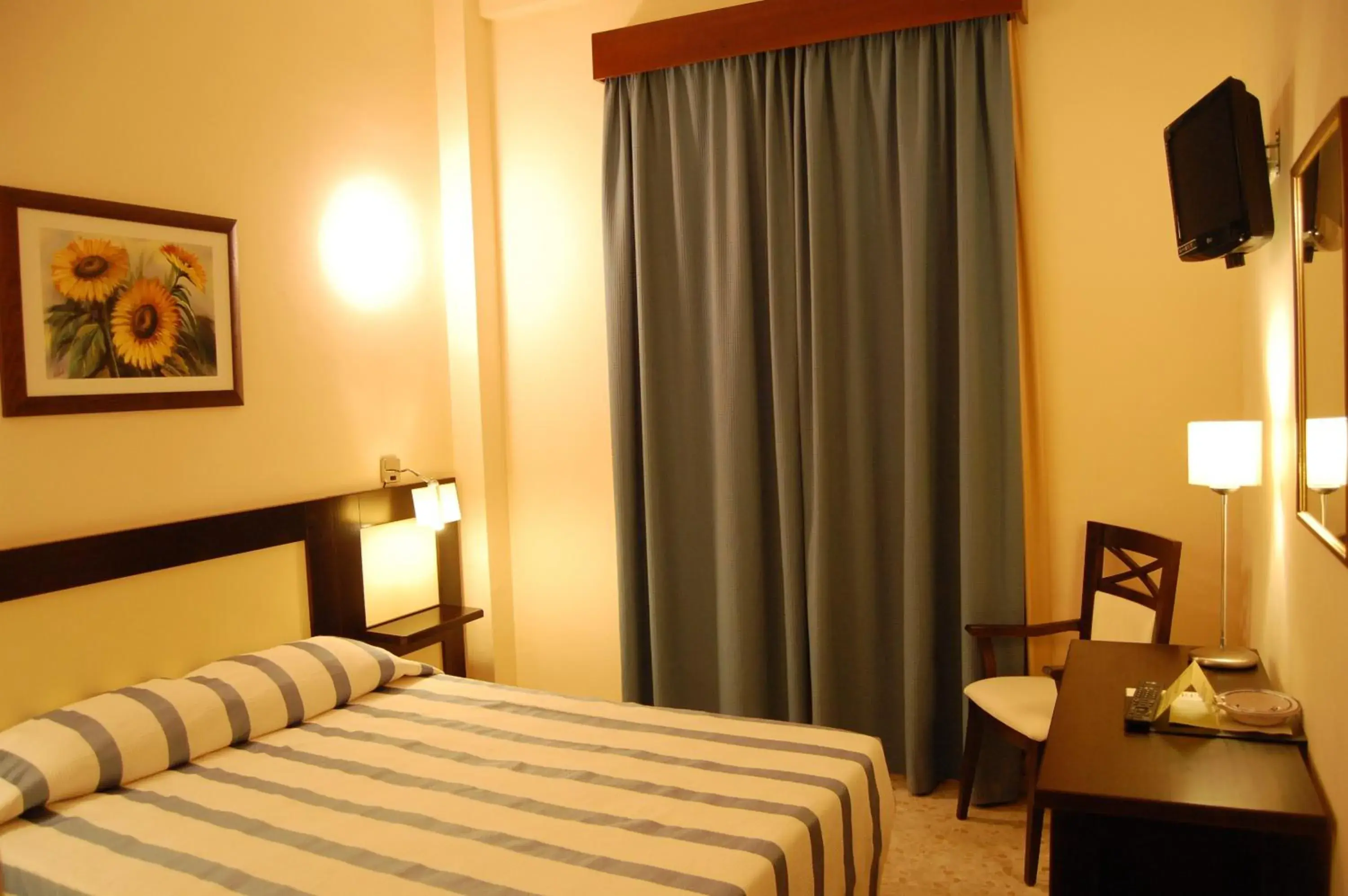 Bedroom, Bed in Hotel Castillo