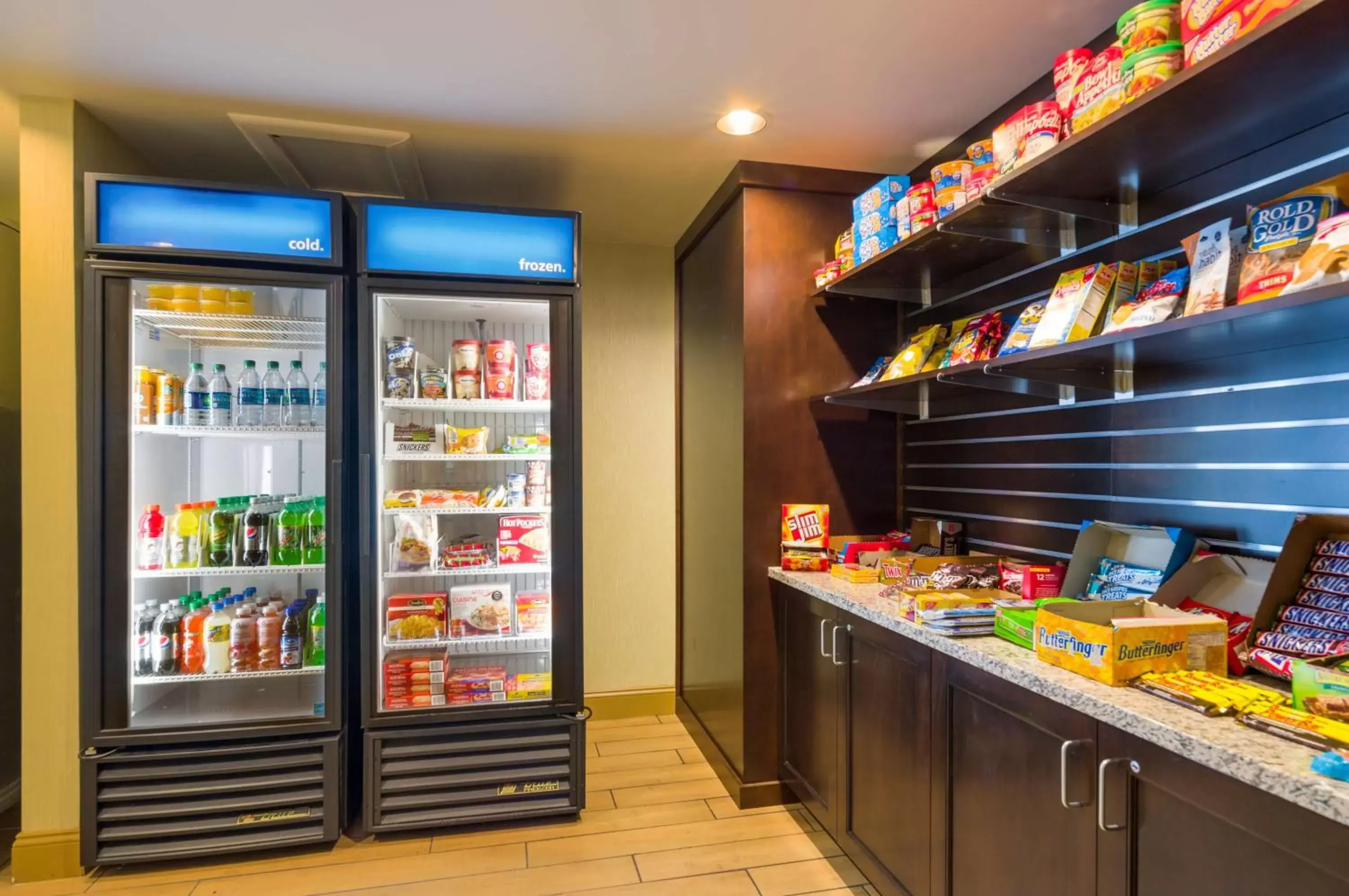 Restaurant/places to eat in Hampton Inn Danville Restaurant/places to eat in Hampton Inn Danville