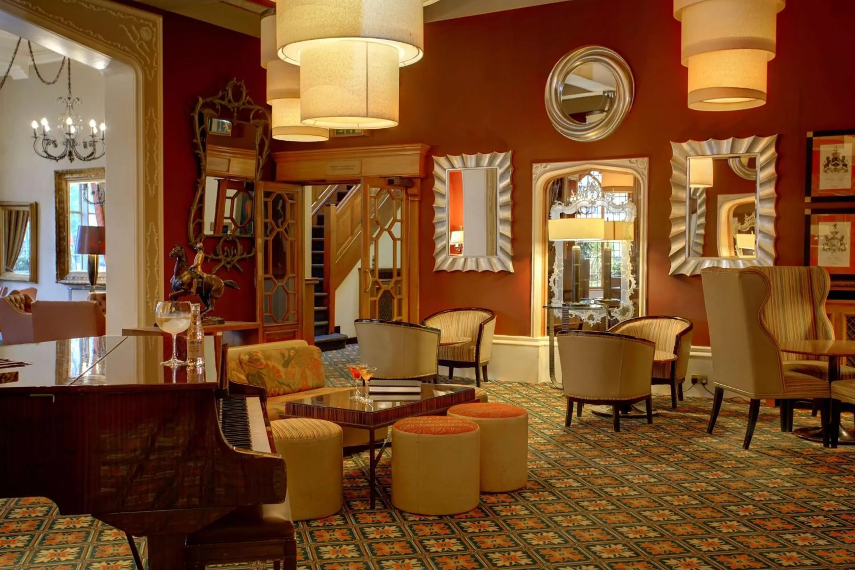 Lobby or reception, Lounge/Bar in Best Western Plough and Harrow Hotel