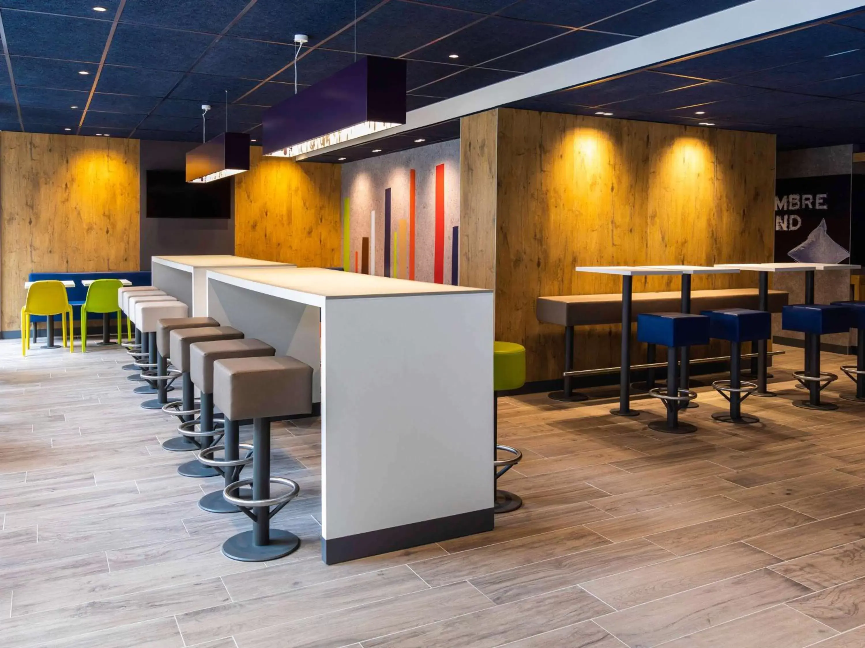 Property building, Lounge/Bar in ibis budget Strasbourg Centre Republique