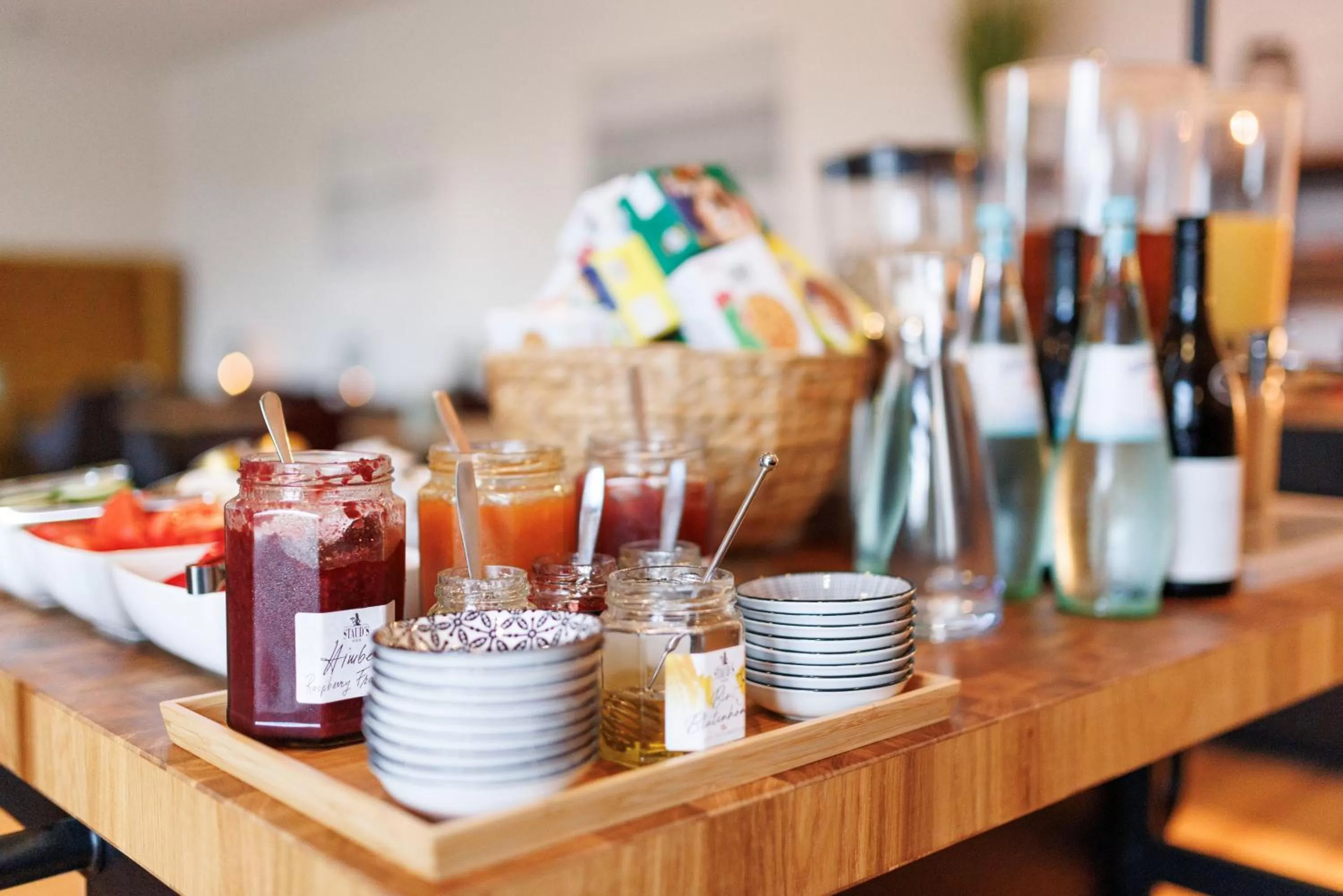 Buffet breakfast in Kracher Hotel Doppelzimmer - inklusive Pool