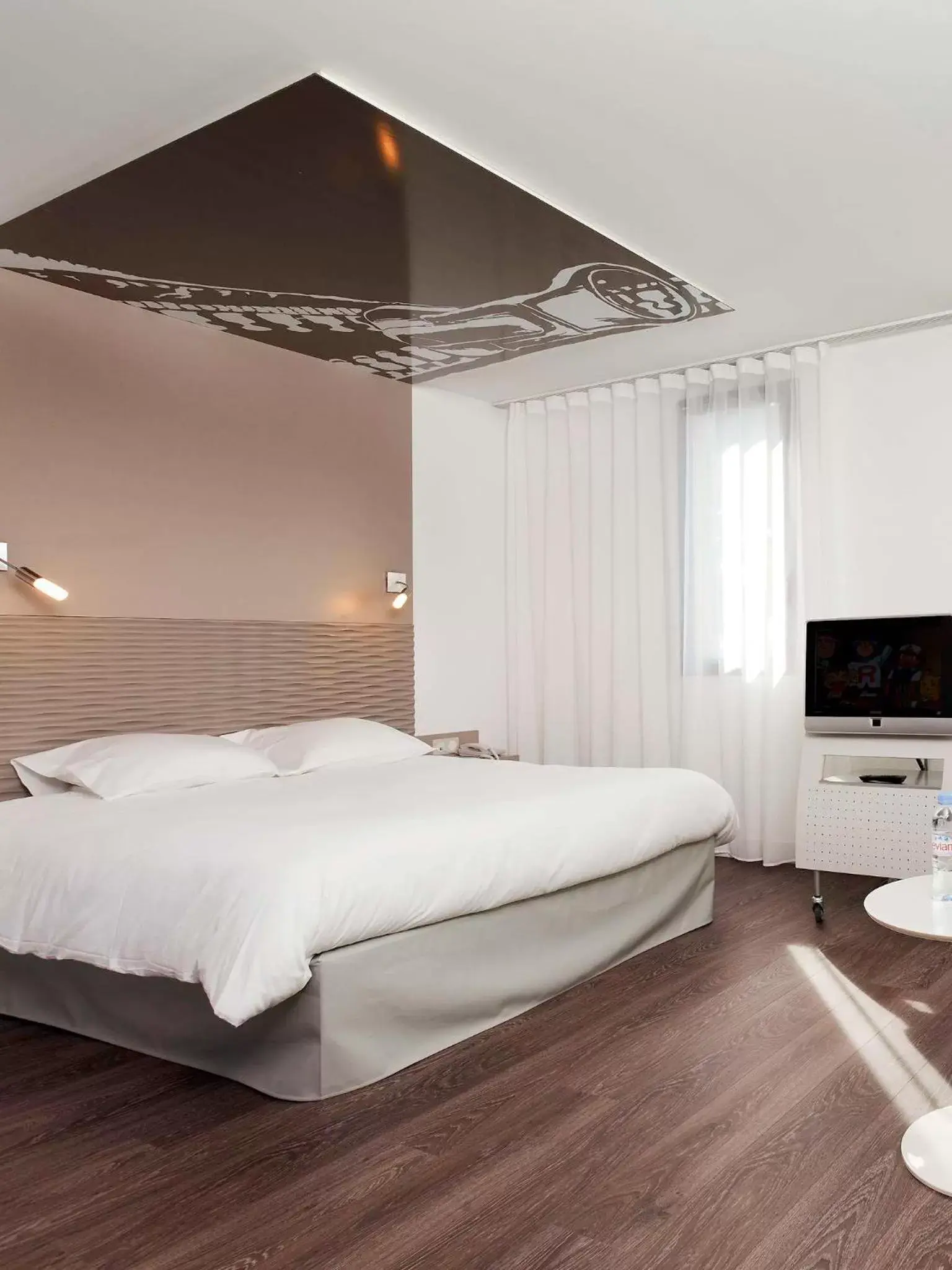 Bedroom, Bed in ibis Styles Lille Aéroport