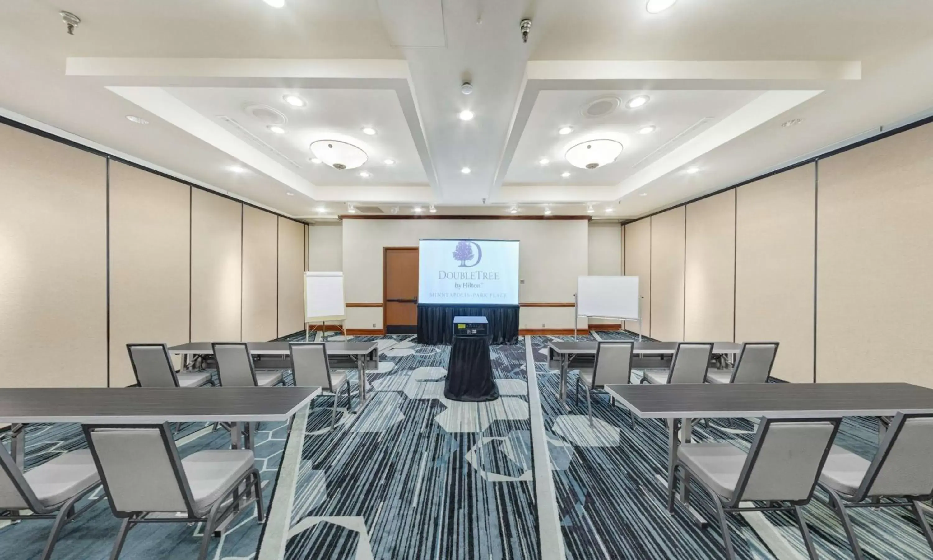 Meeting/conference room, Business Area/Conference Room in DoubleTree by Hilton Minneapolis Park Place