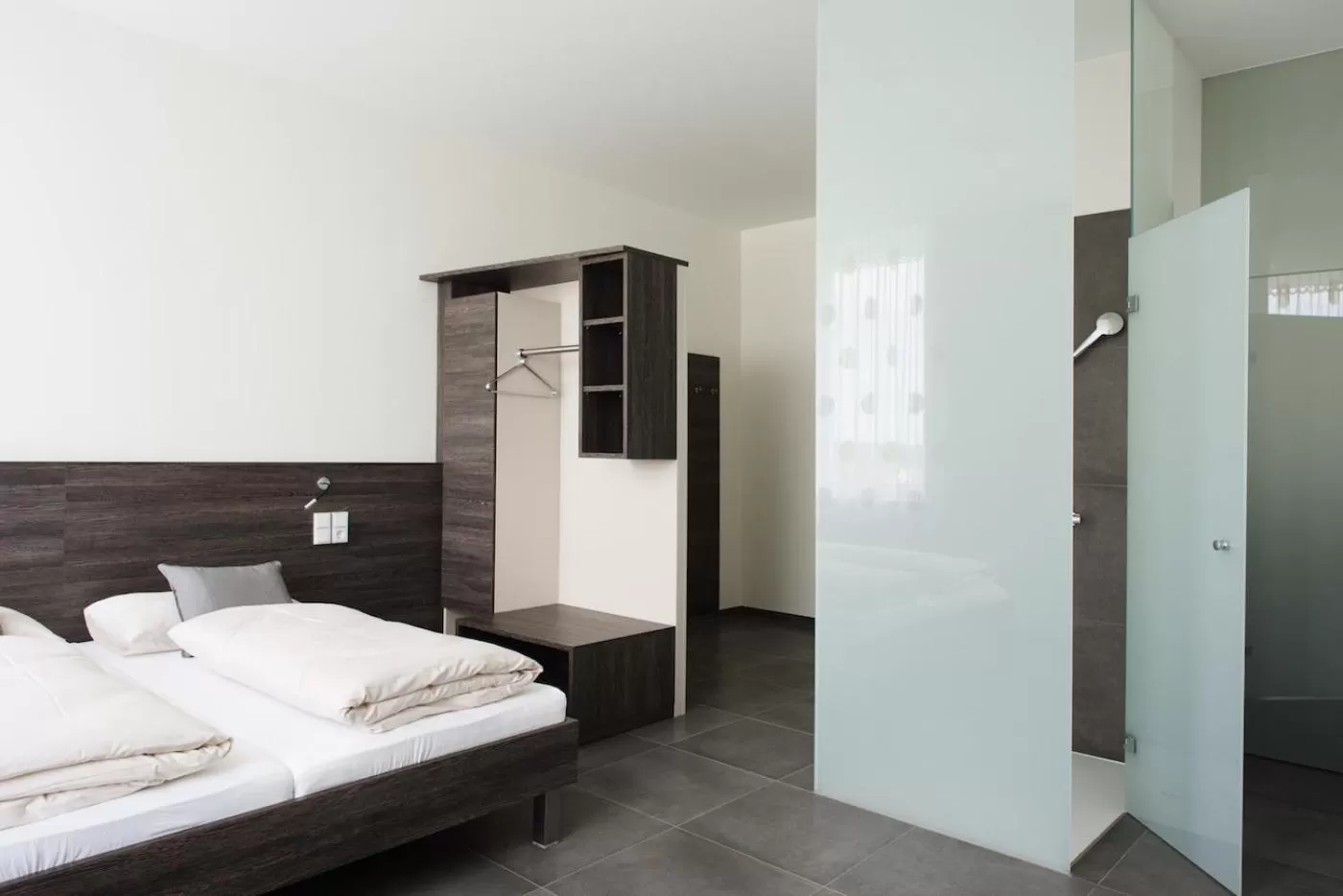 Bed in eee Hotel Traun