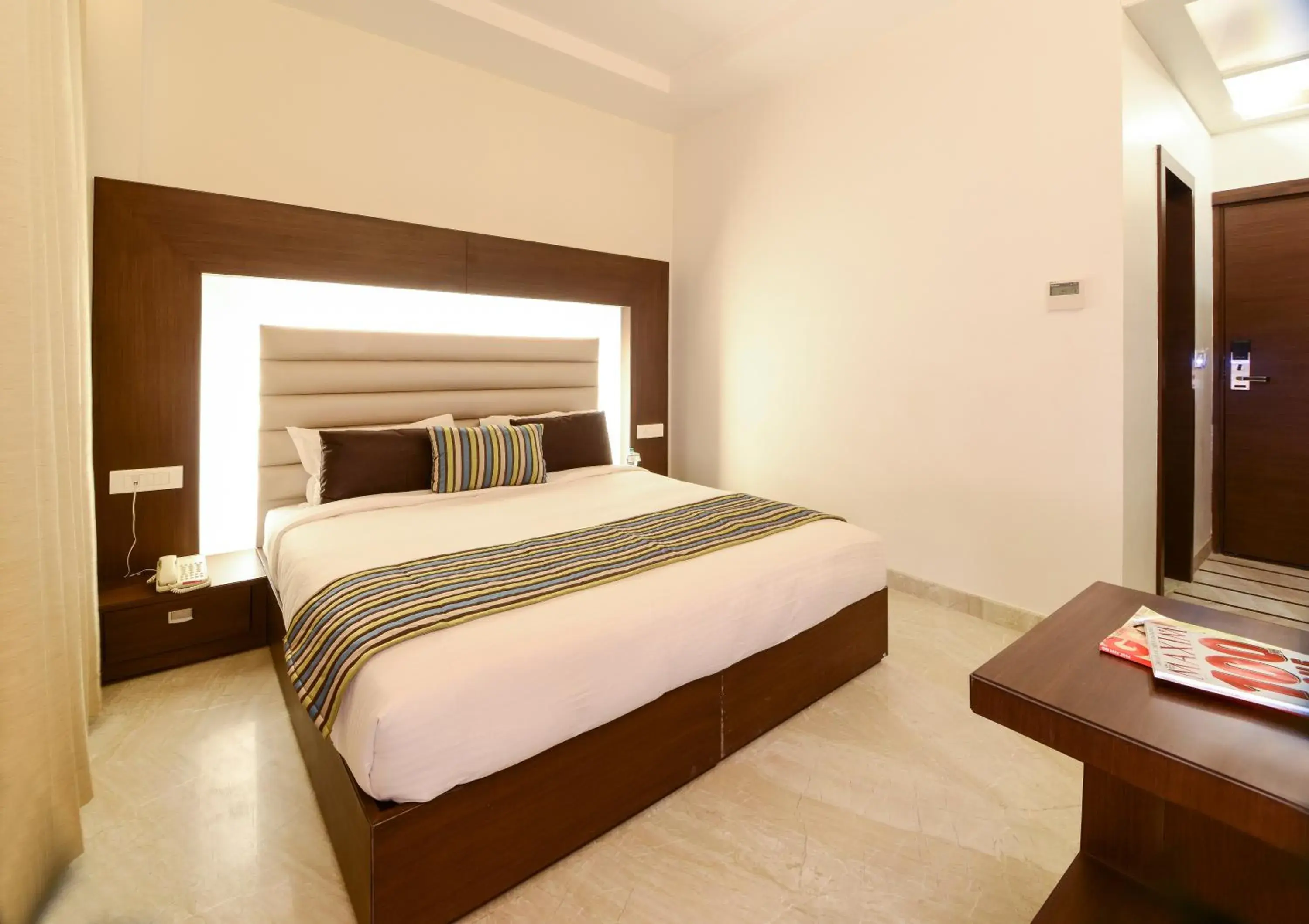 Taj View room (Early check in at 12 noon, subject to availability & 10% discount on F&B) in Hotel Alleviate Taj View room (Early check in at 12 noon, subject to availability & 10% discount on F&B) in Hotel Alleviate