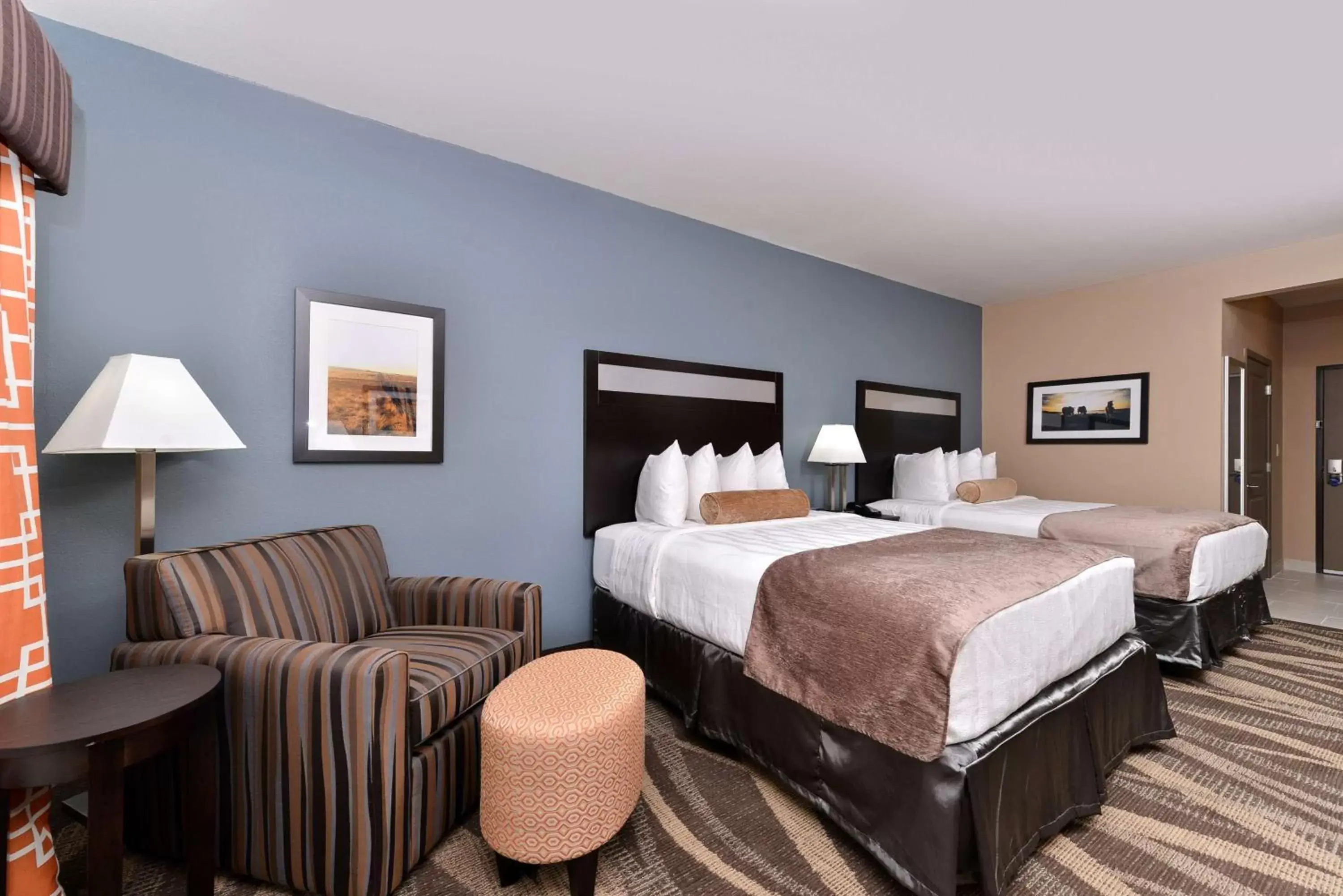 Queen Room with Two Queen Beds and Bath Tub - Disability Access in Best Western Plus Lake Jackson Inn & Suites Queen Room with Two Queen Beds and Bath Tub - Disability Access in Best Western Plus Lake Jackson Inn & Suites