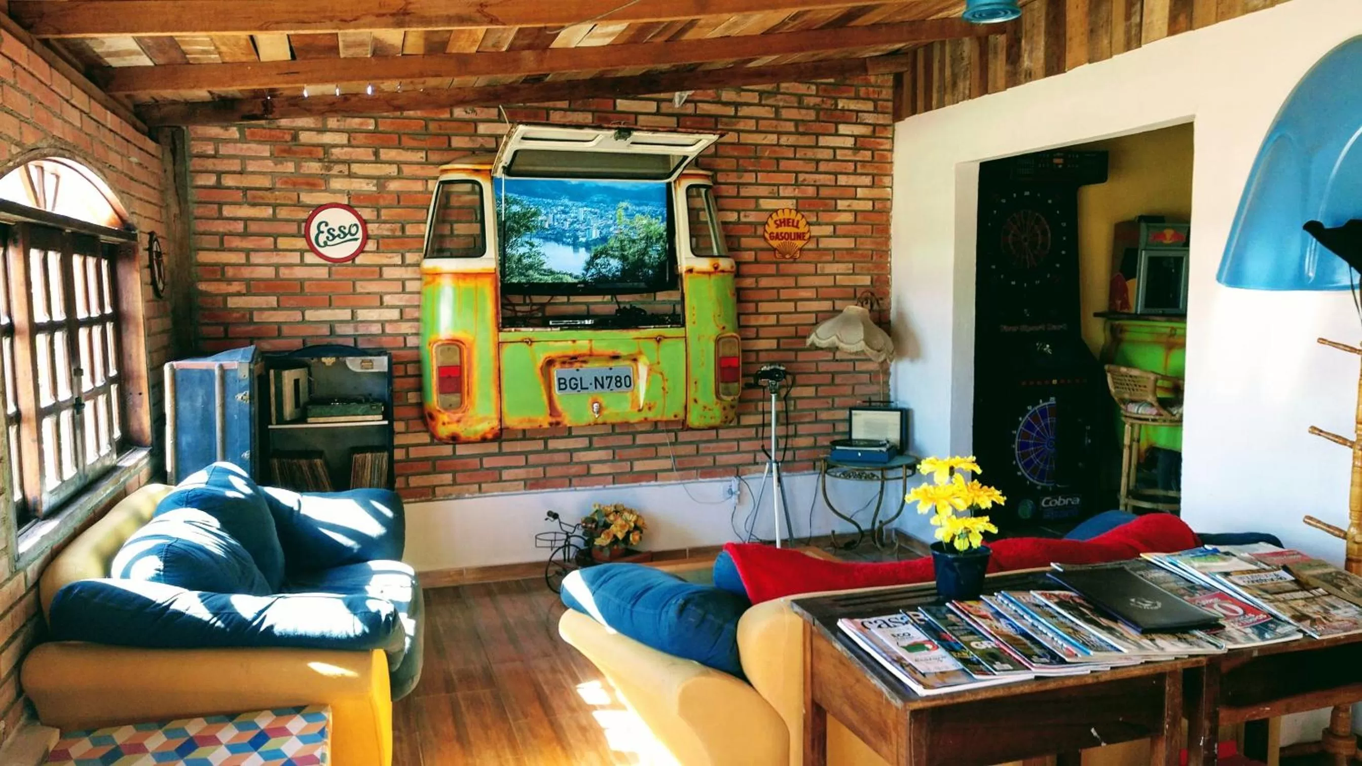 Communal lounge/ TV room in SPACE 4 U - HOTEL BOUTIQUE TEMÁTICO - Aeroporto