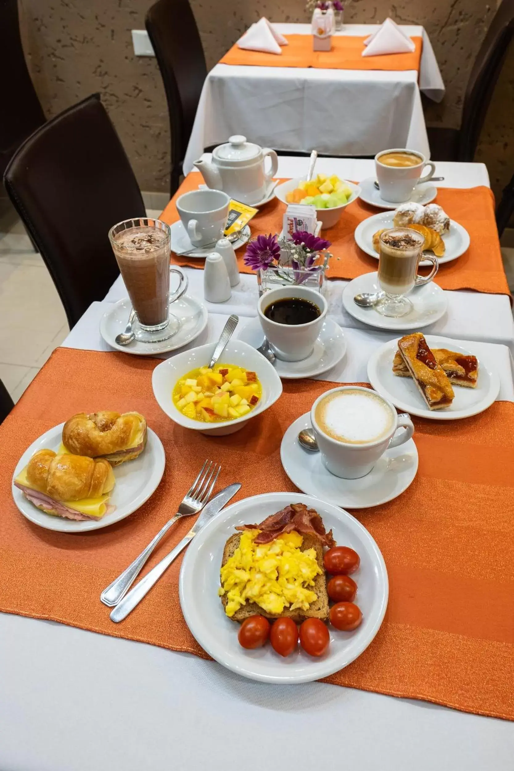 Breakfast in Urban Suites Recoleta Boutique Hotel