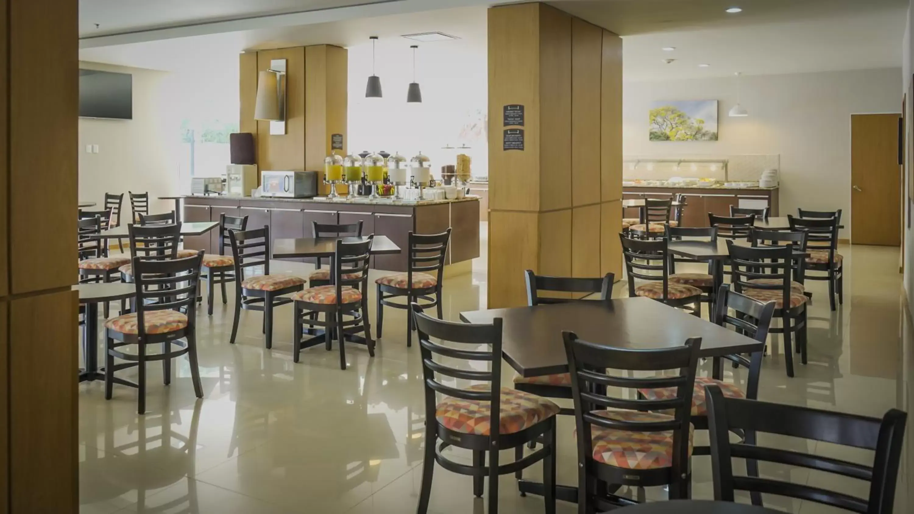 Restaurant/places to eat in Staybridge Suites Guadalajara Expo by IHG Restaurant/places to eat in Staybridge Suites Guadalajara Expo by IHG