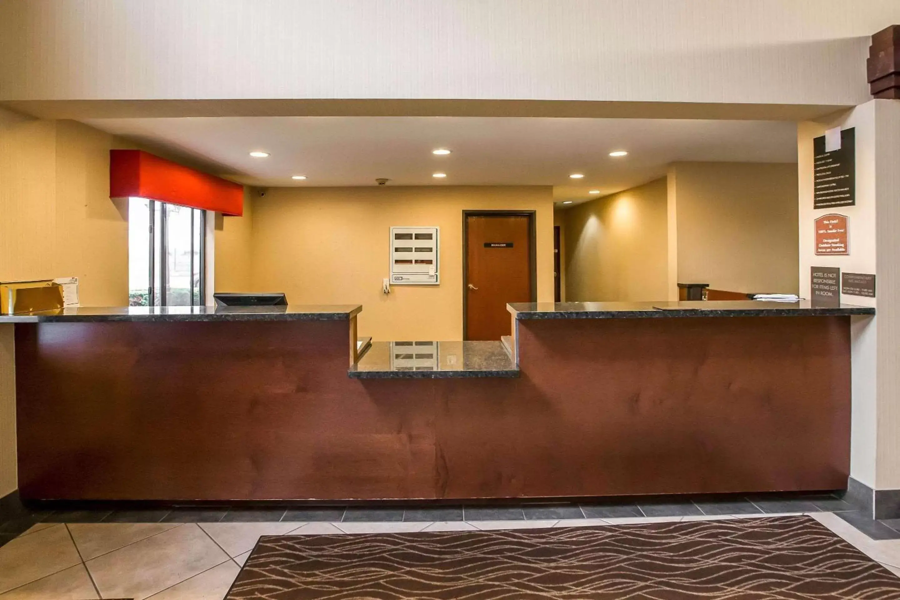 Lobby or reception in Econo Lodge Inn & Suites Monroe