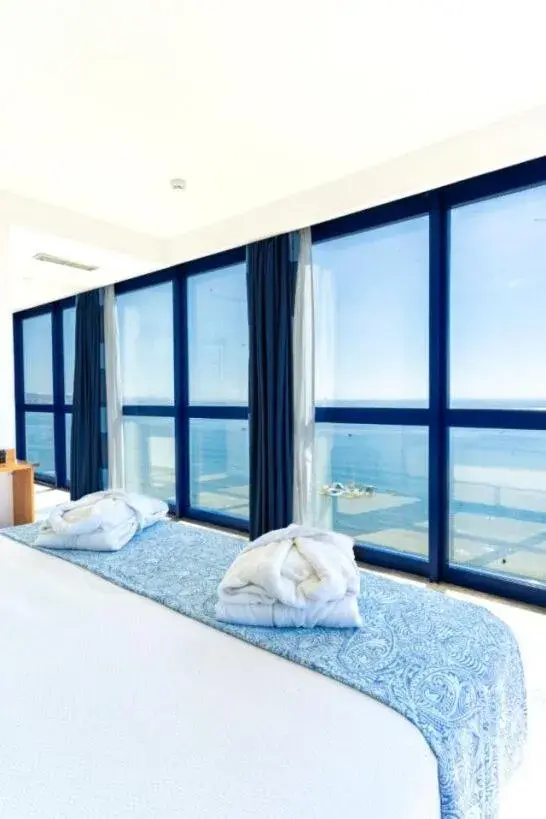 Photo of the whole room, Sea View in Hotel Yaramar - Adults Recommended