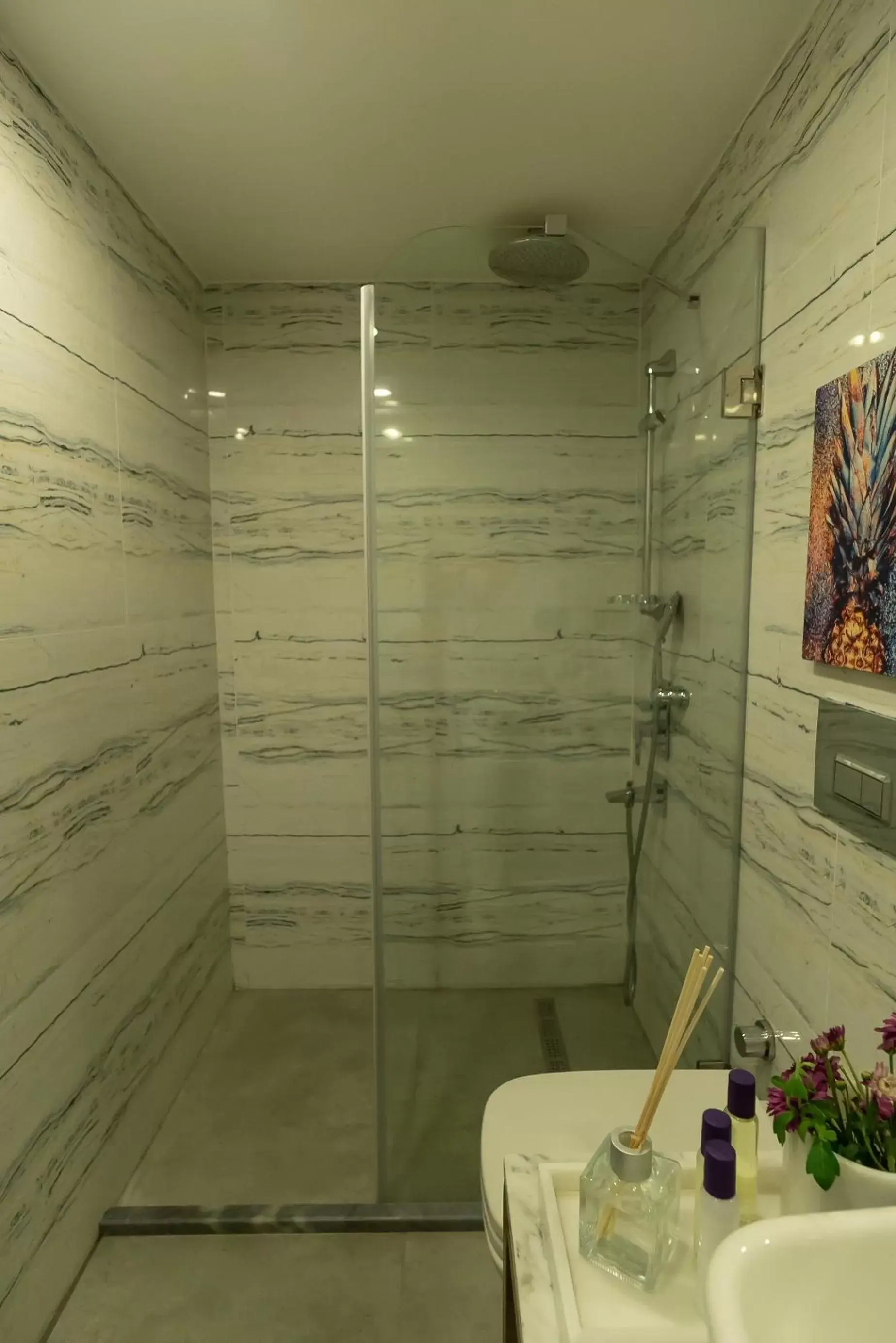 Shower, Bathroom in Malta Bosphorus Hotel