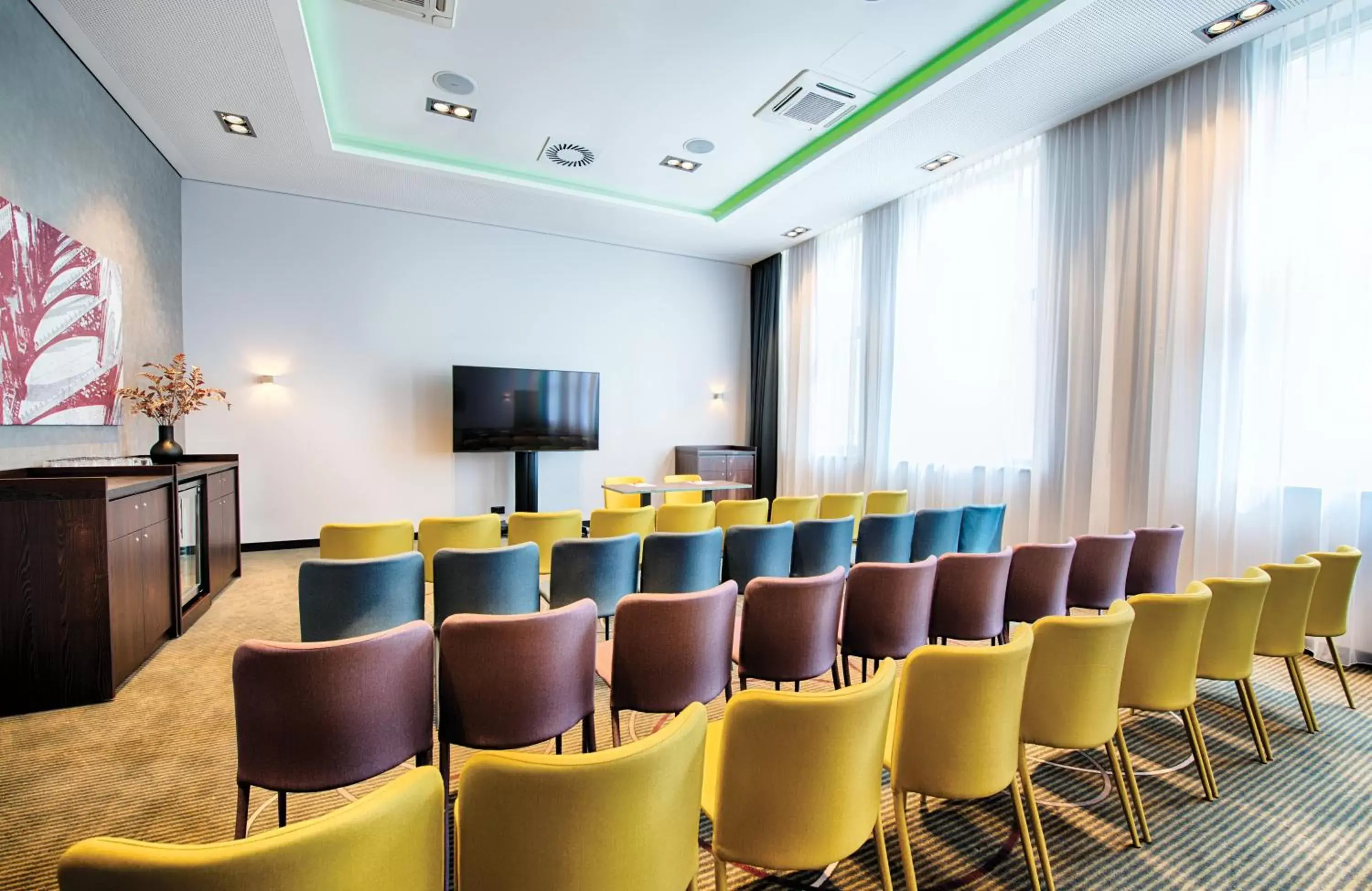 Meeting/conference room in Leonardo Royal Hotel Ulm