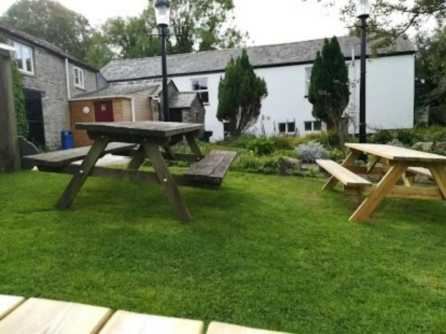 Garden in The Dolphin Inn