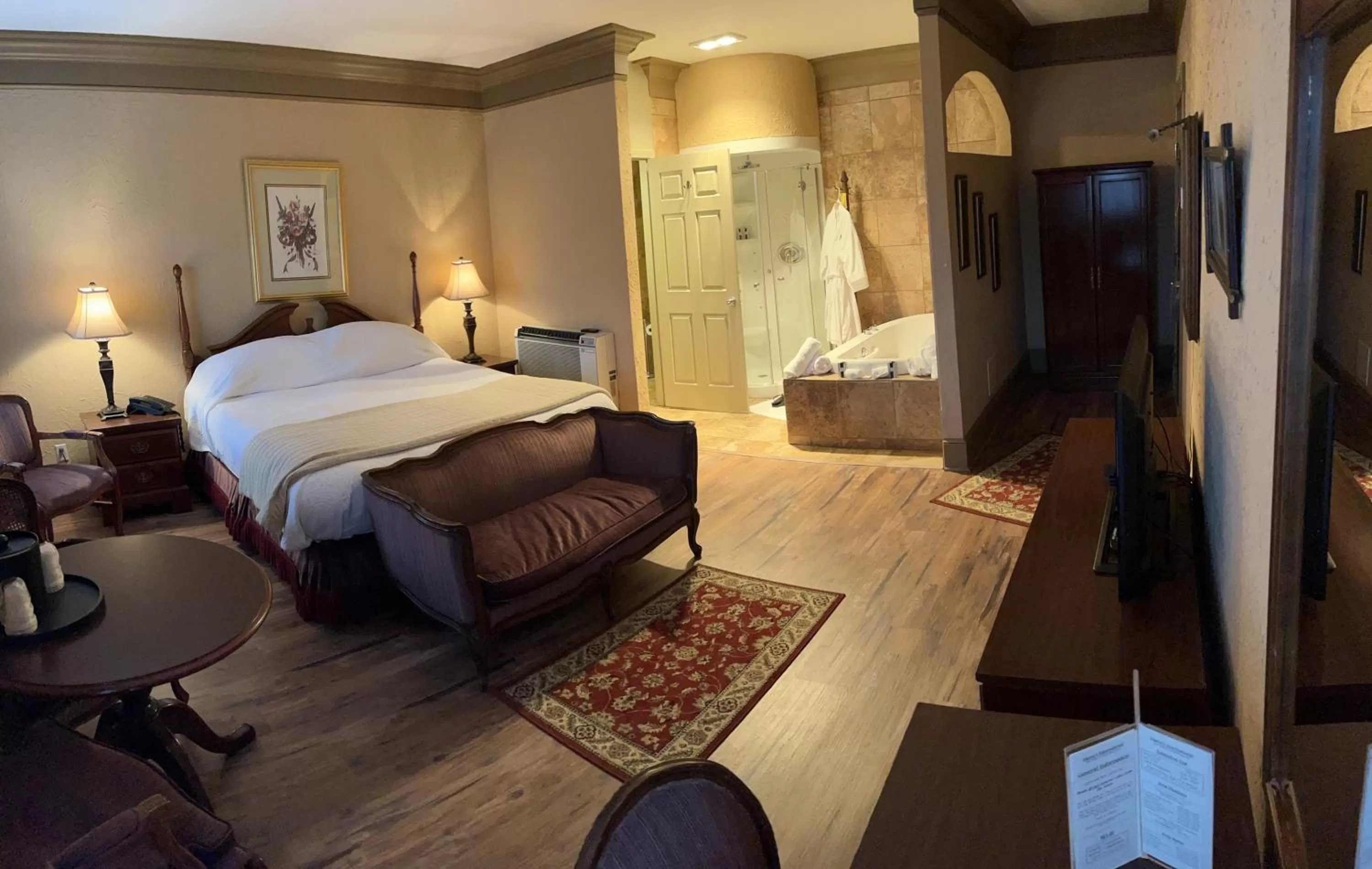 Bed in Mario's International Spa, Hotel & Restaurant