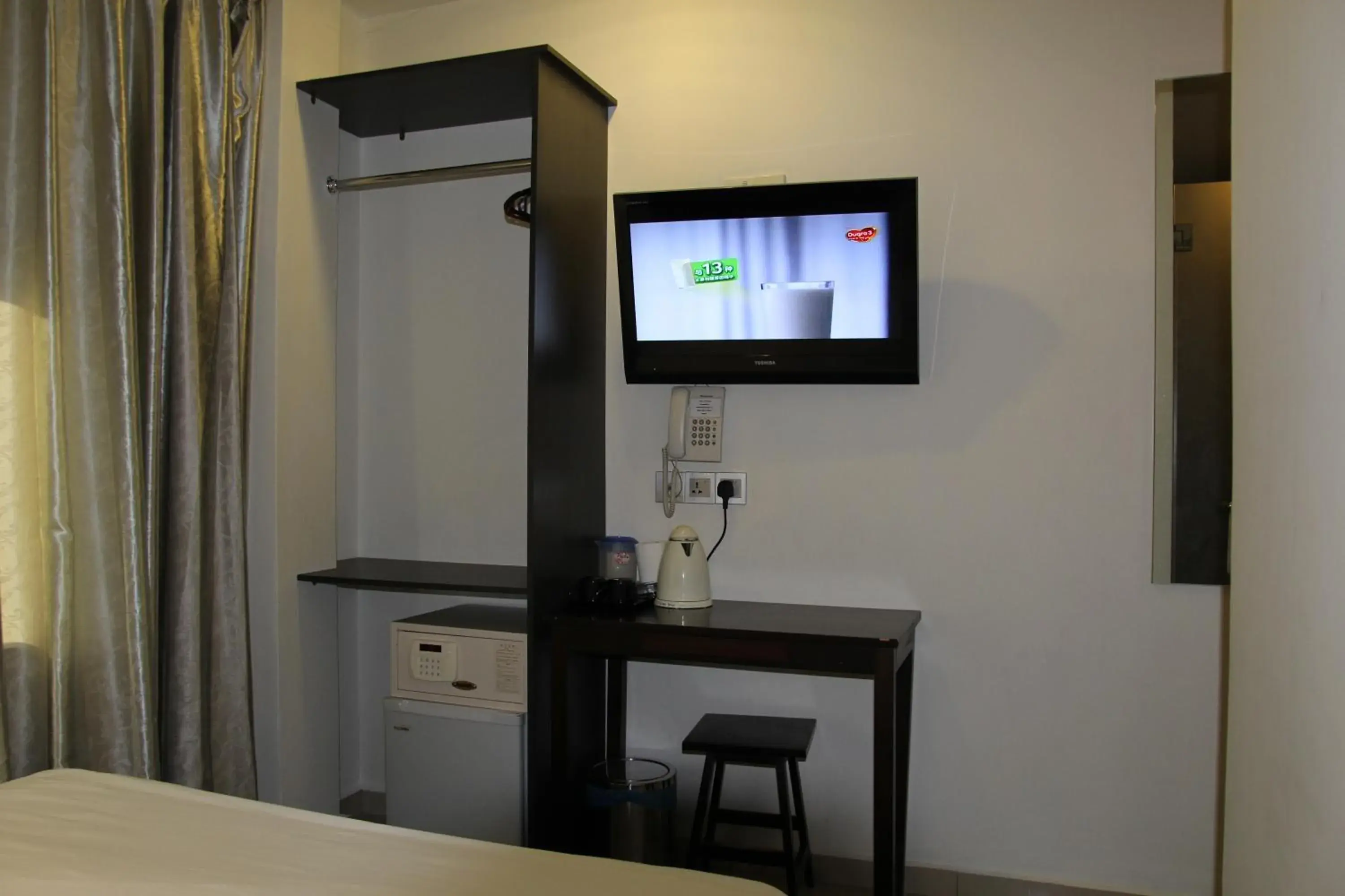 TV and multimedia, Coffee/Tea Facilities in M Design Hotel Seri Kembangan