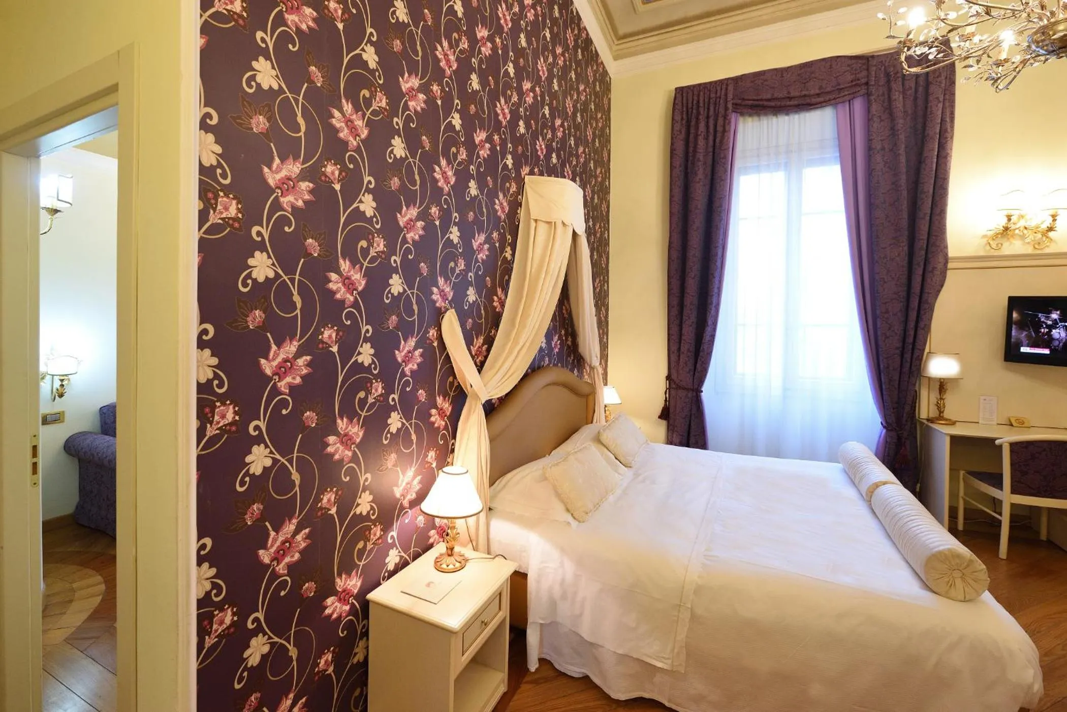Bedroom, Bed in Relais La Corte di Cloris