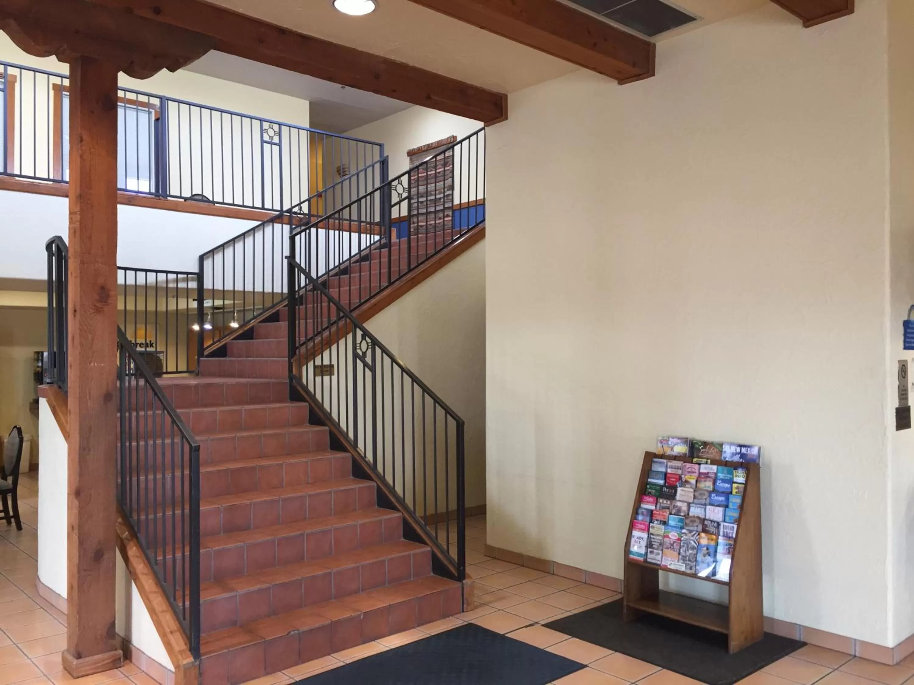 Days Inn & Suites by Wyndham Lordsburg